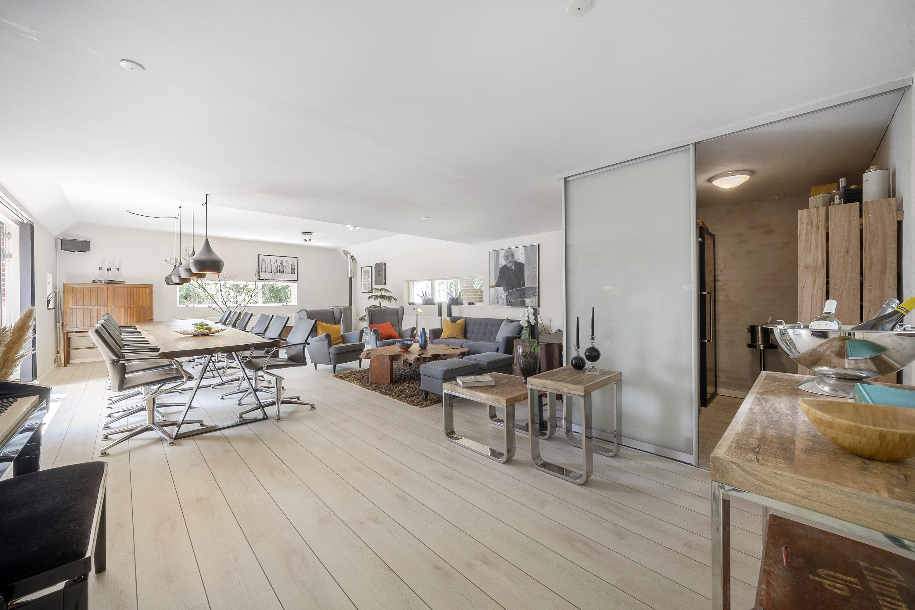 Fremhævet  billede i fuldskærmstilstand. Billede af Klokkens Kvarter 120, Holluf Pile, 5220 Odense SØ