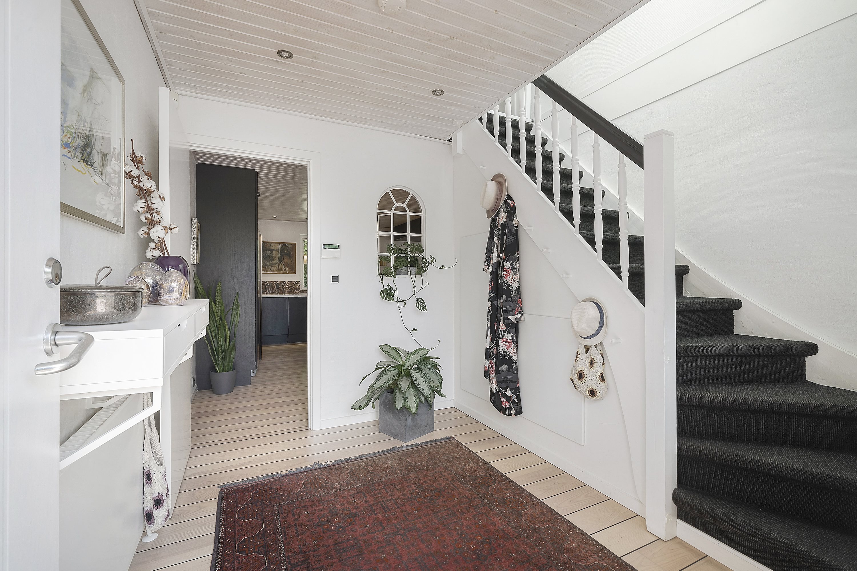 Fremhævet  billede i fuldskærmstilstand. Billede af Klokkens Kvarter 120, Holluf Pile, 5220 Odense SØ