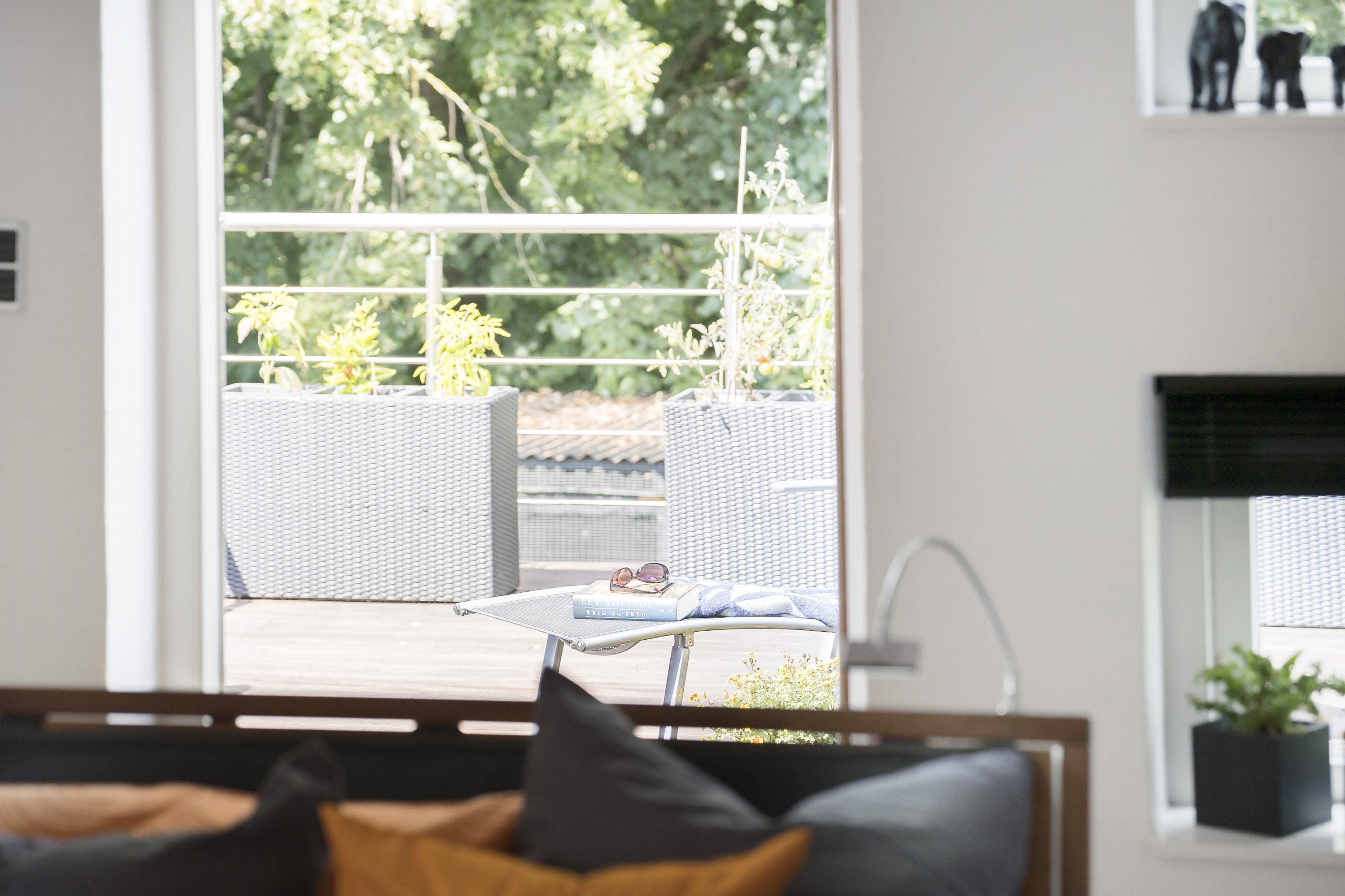 Fremhævet  billede i fuldskærmstilstand. Billede af Klokkens Kvarter 120, Holluf Pile, 5220 Odense SØ