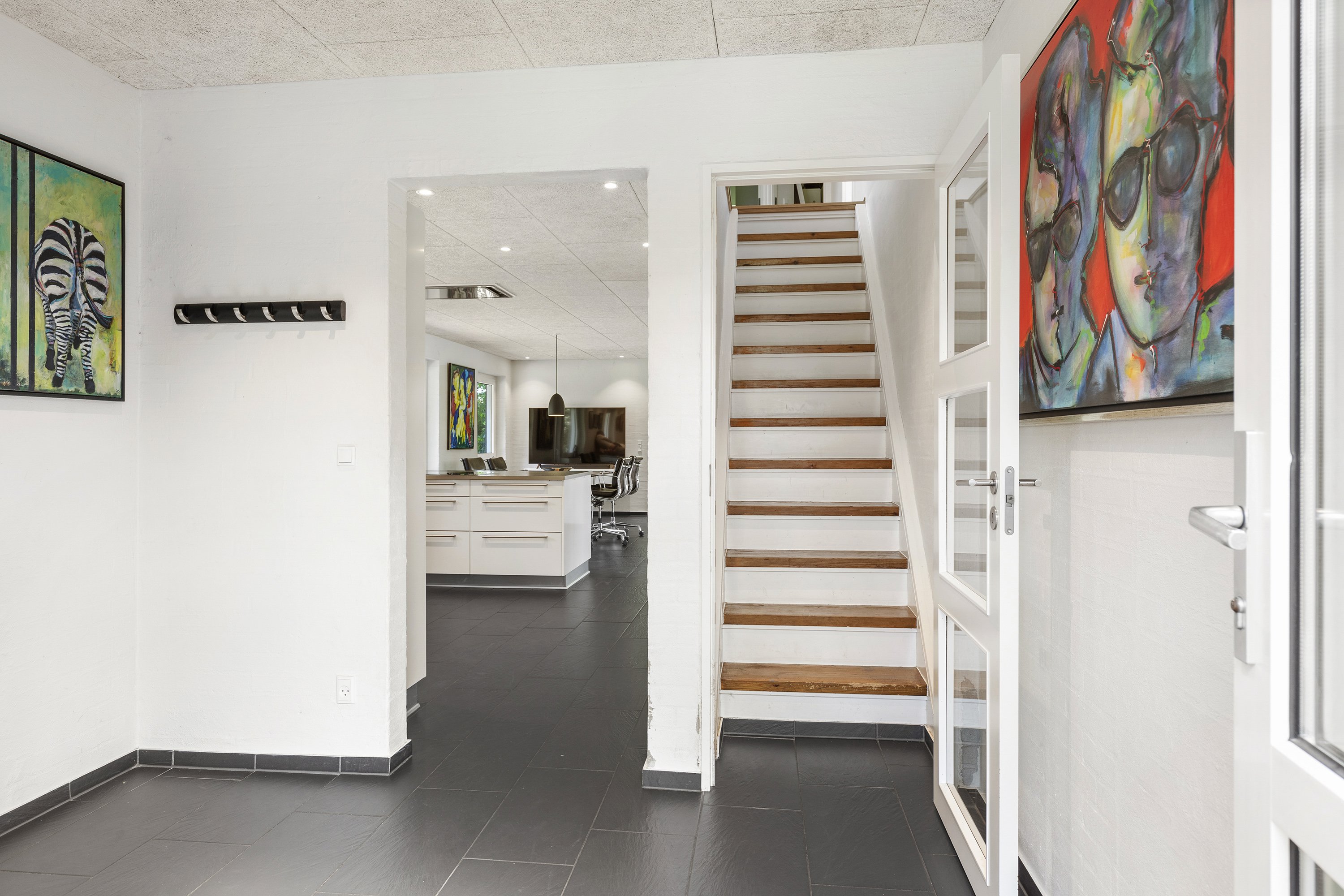 Fremhævet entré billede i fuldskærmstilstand. Billede af Industrivej 47, 9600 Aars