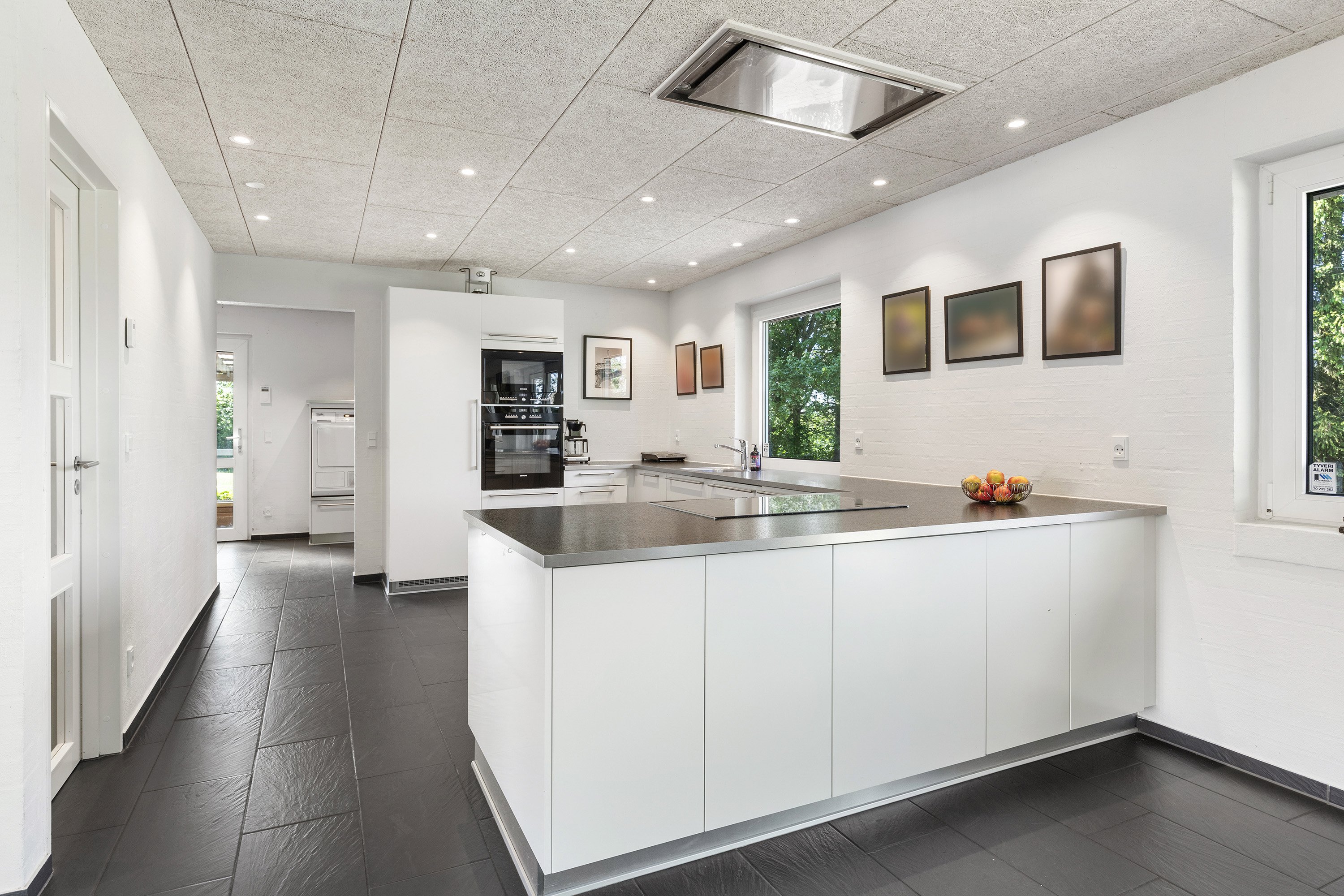 Fremhævet køkken alrum billede i fuldskærmstilstand. Billede af Industrivej 47, 9600 Aars