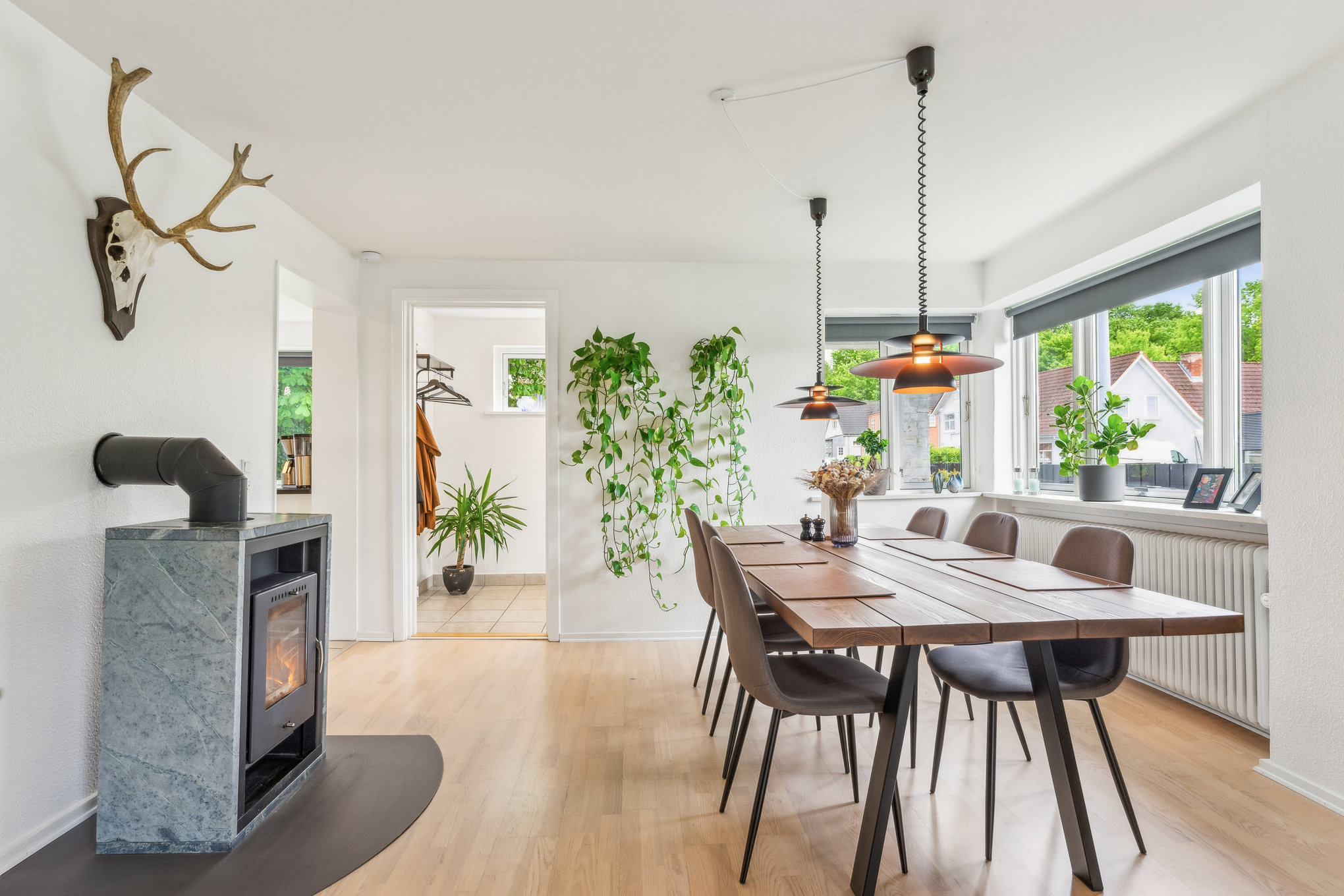 Fremhævet stue billede i fuldskærmstilstand. Billede af Hobrovej 400, 8920 Randers NV