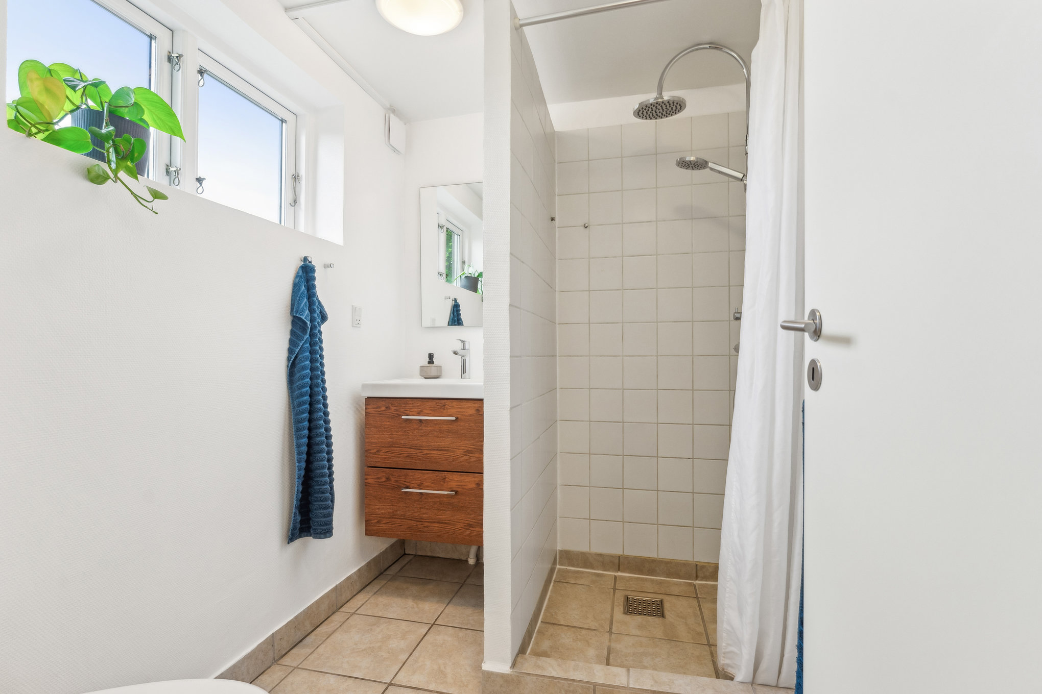 Fremhævet gang billede i fuldskærmstilstand. Billede af Hobrovej 400, 8920 Randers NV