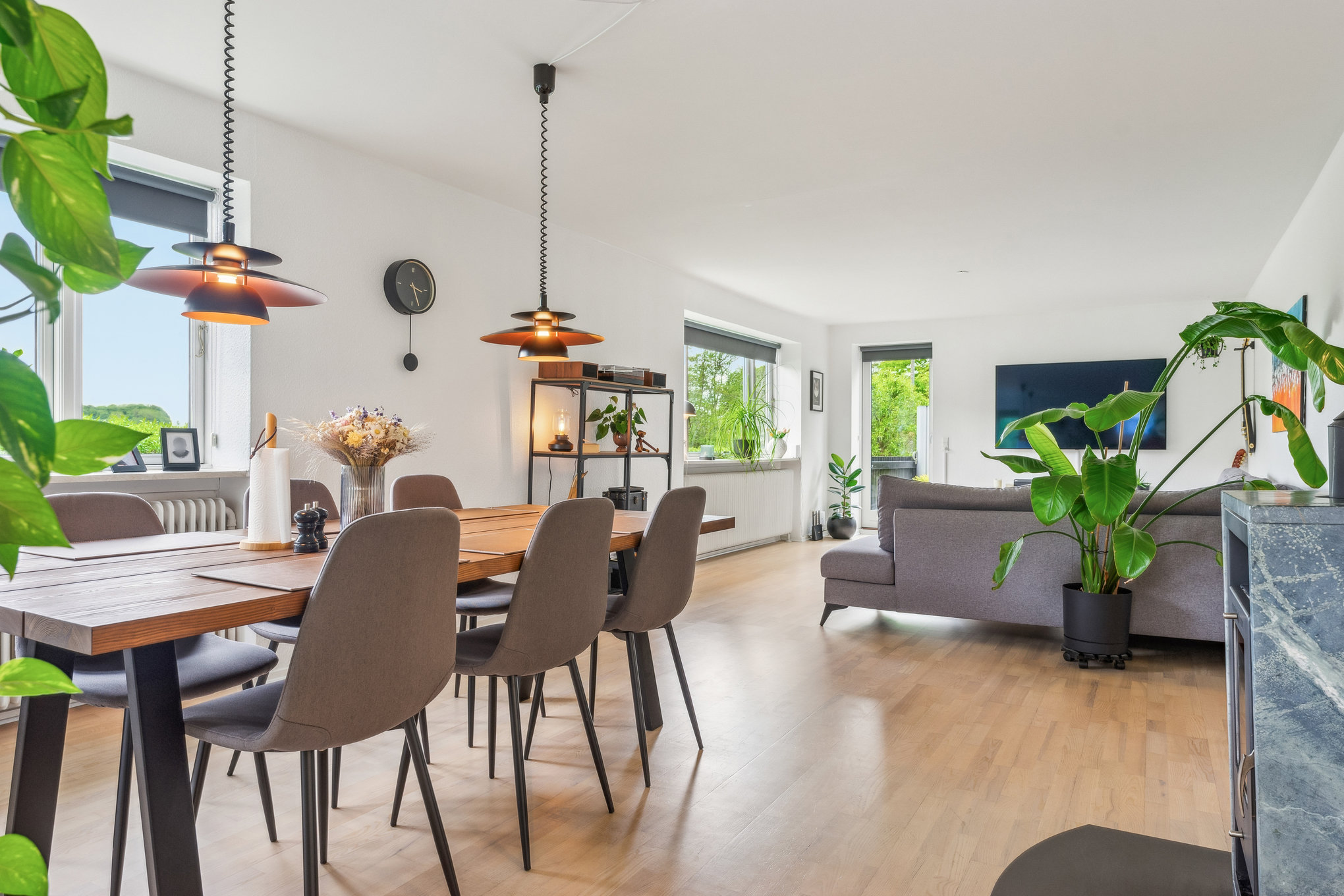 Fremhævet stue billede i fuldskærmstilstand. Billede af Hobrovej 400, 8920 Randers NV