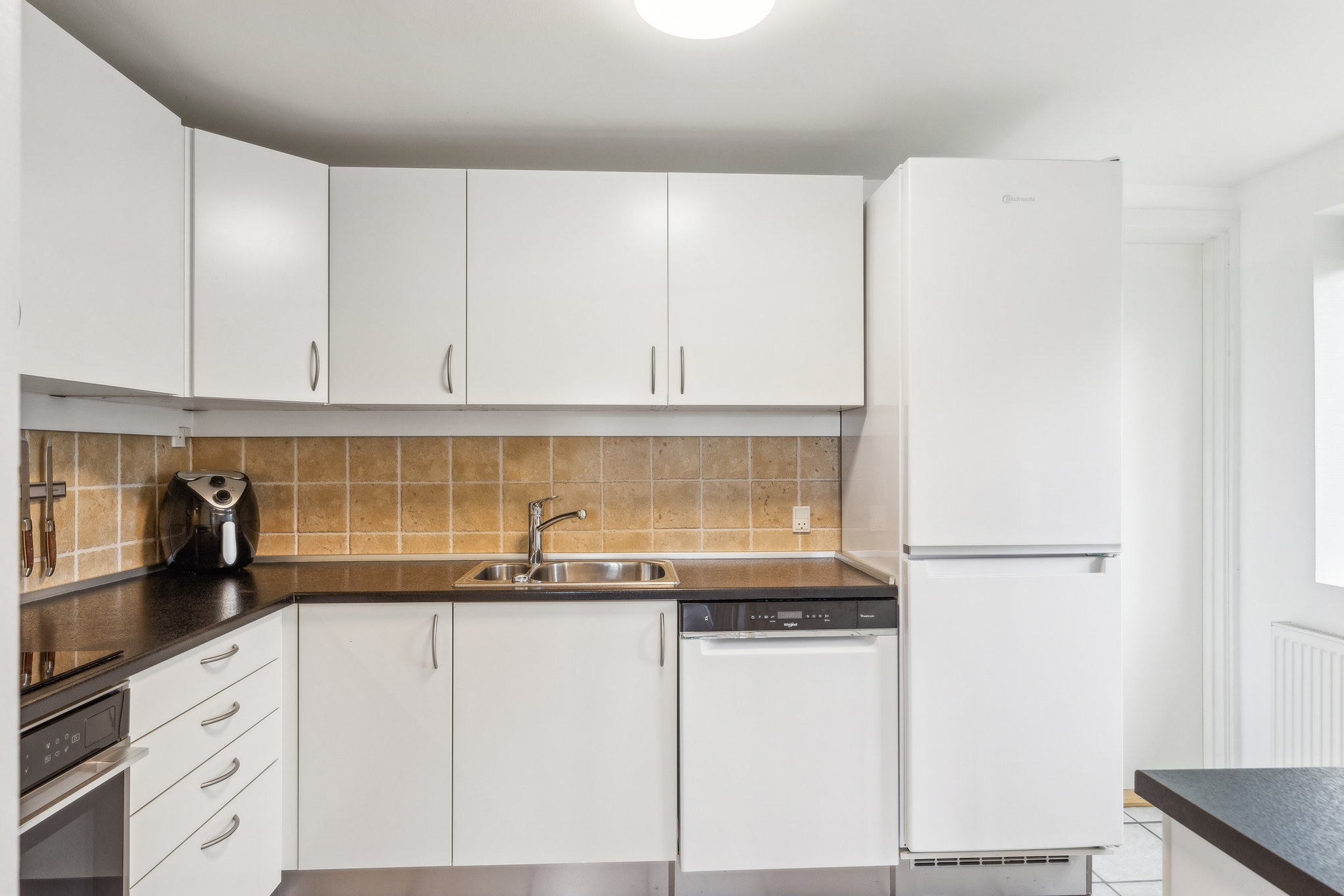 Fremhævet køkken billede i fuldskærmstilstand. Billede af Hobrovej 400, 8920 Randers NV