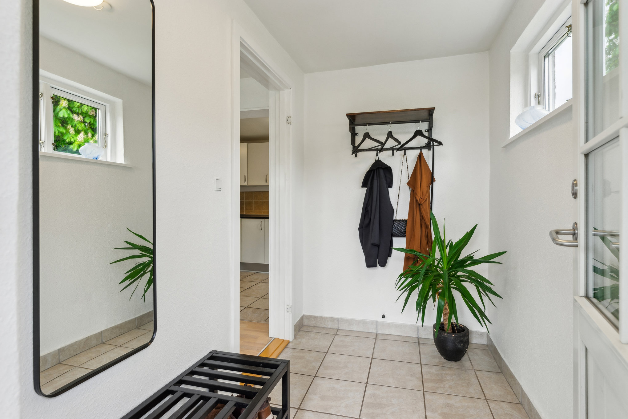 Fremhævet gang billede i fuldskærmstilstand. Billede af Hobrovej 400, 8920 Randers NV