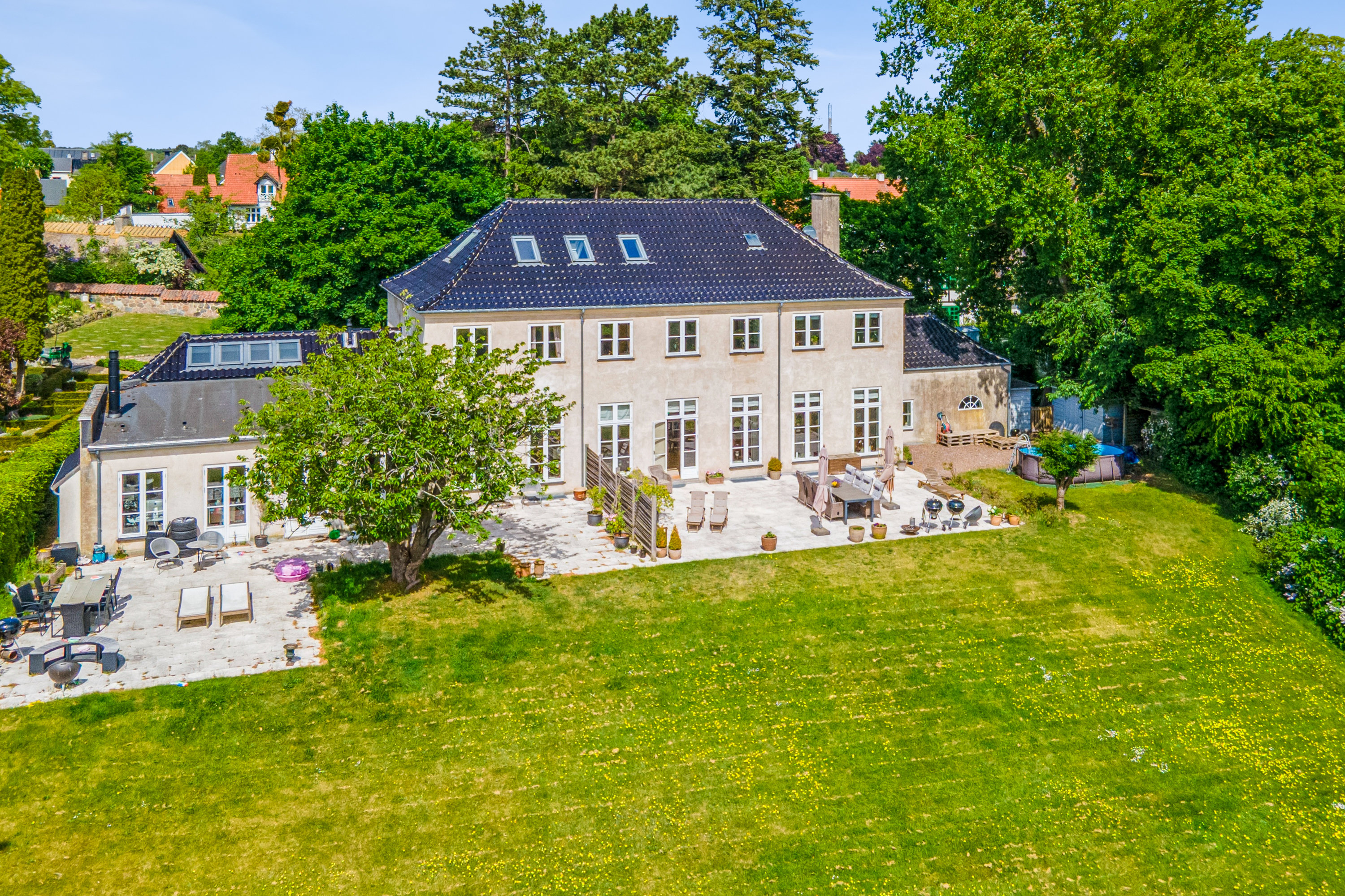 Fremhævet ejendom 1 billede i fuldskærmstilstand. Billede af Søvej 4B, 3520 Farum