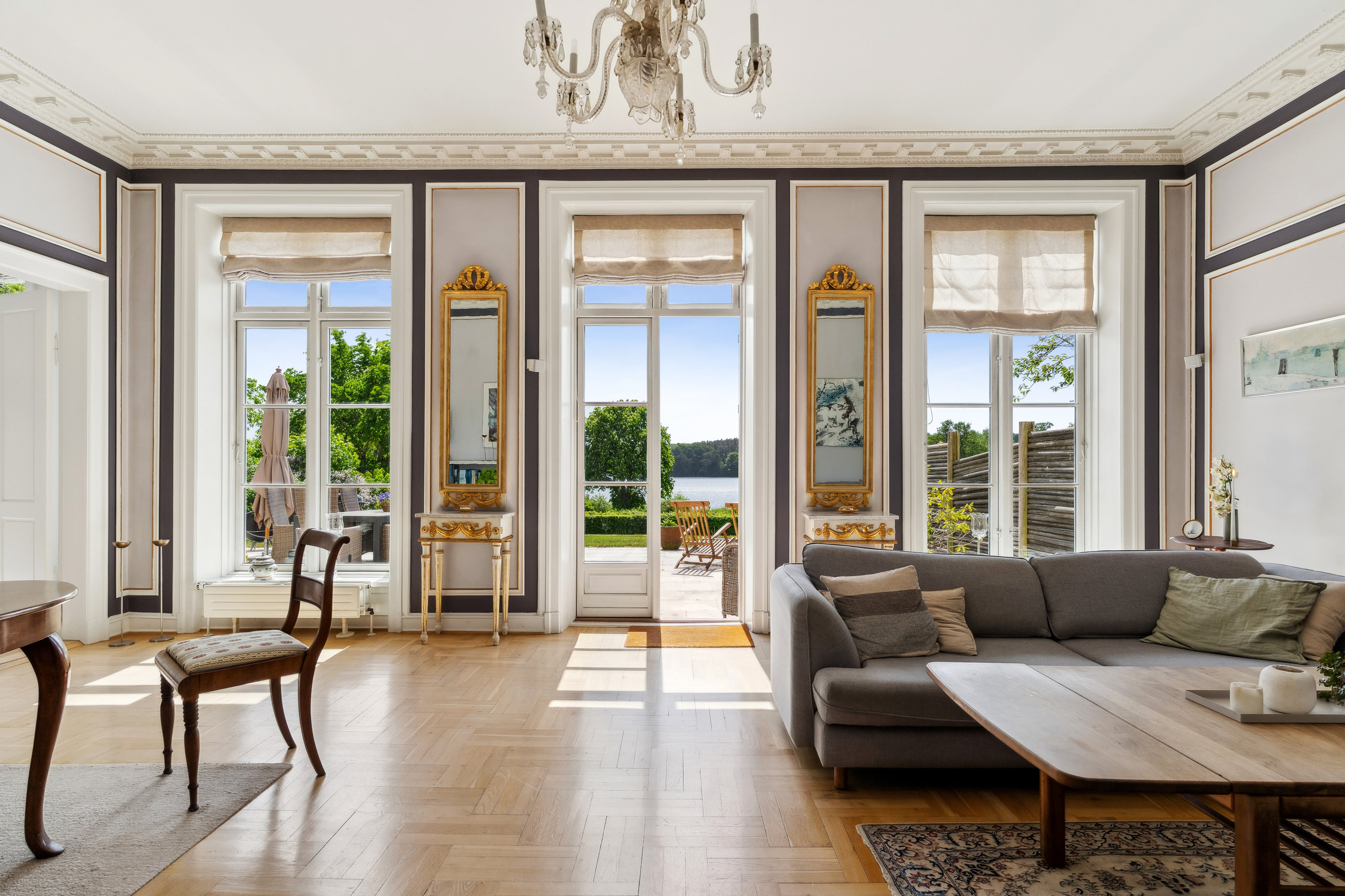 Miniaturebillede 1: stue. Billede af Søvej 4B, 3520 Farum