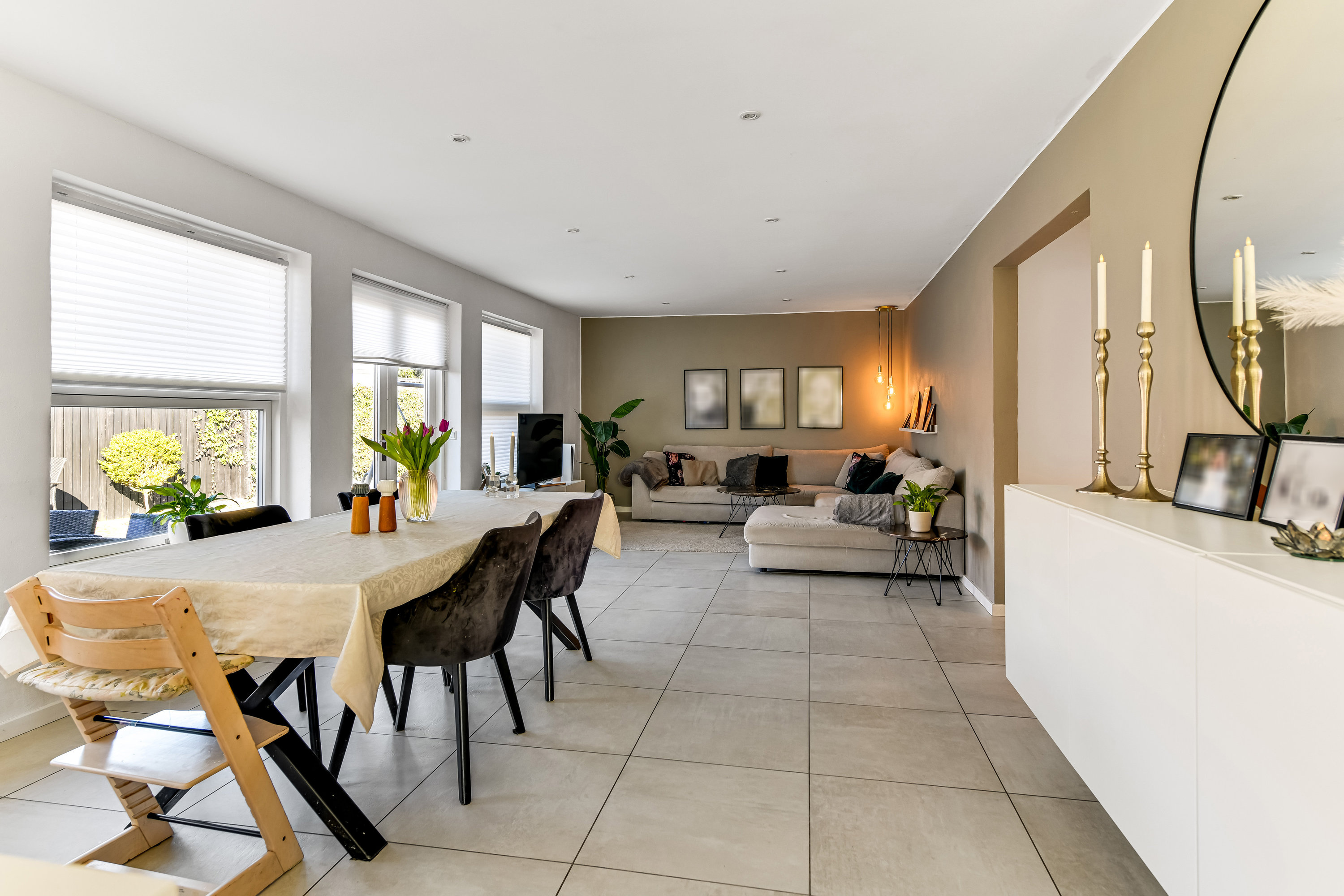 Fremhævet stue billede i fuldskærmstilstand. Billede af Mimers Alle 8, Esbjerg, 6705 Esbjerg Ø