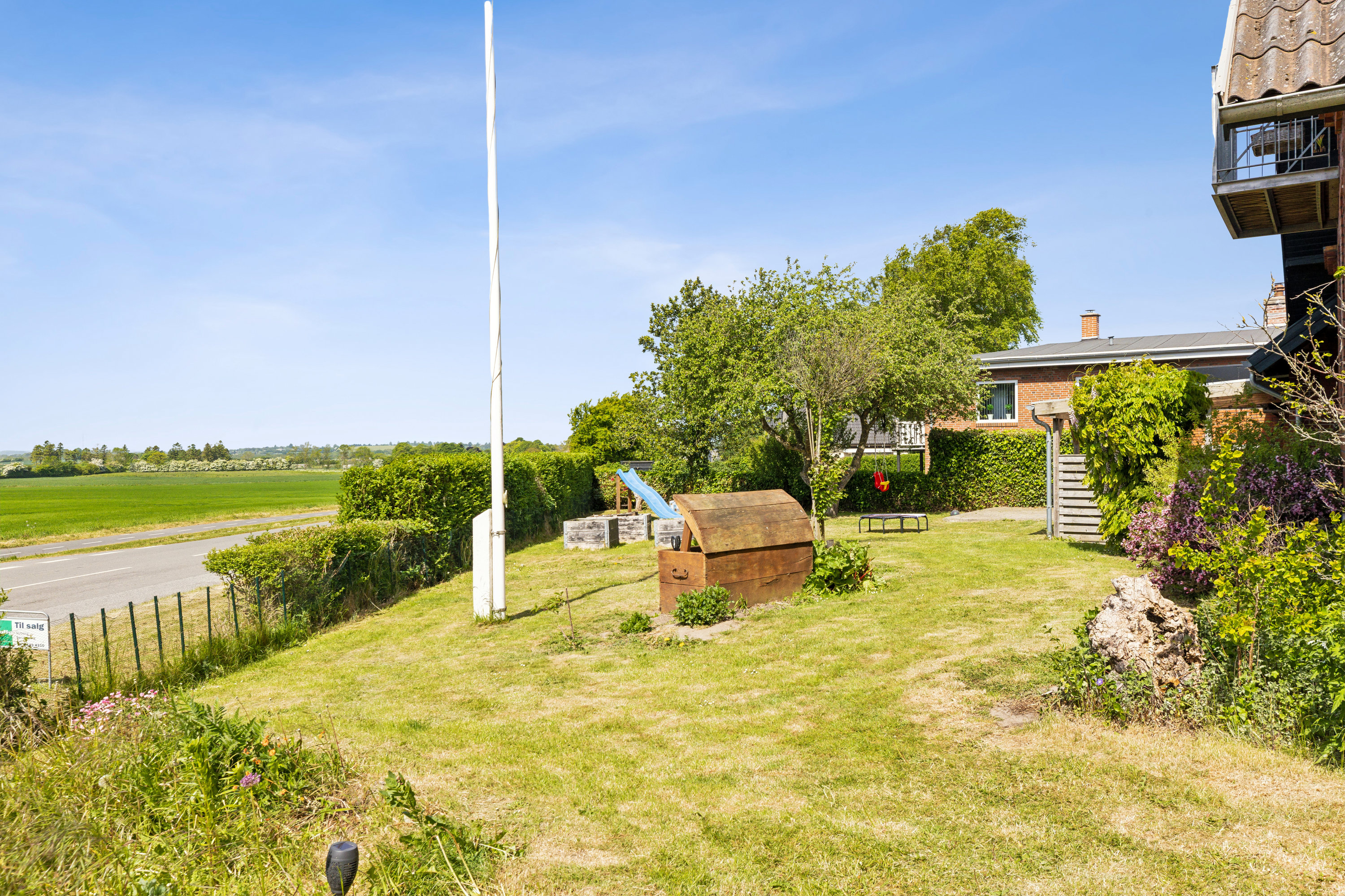 Fremhævet have billede i fuldskærmstilstand. Billede af Lykkevej 40, Hundslev, 6440 Augustenborg