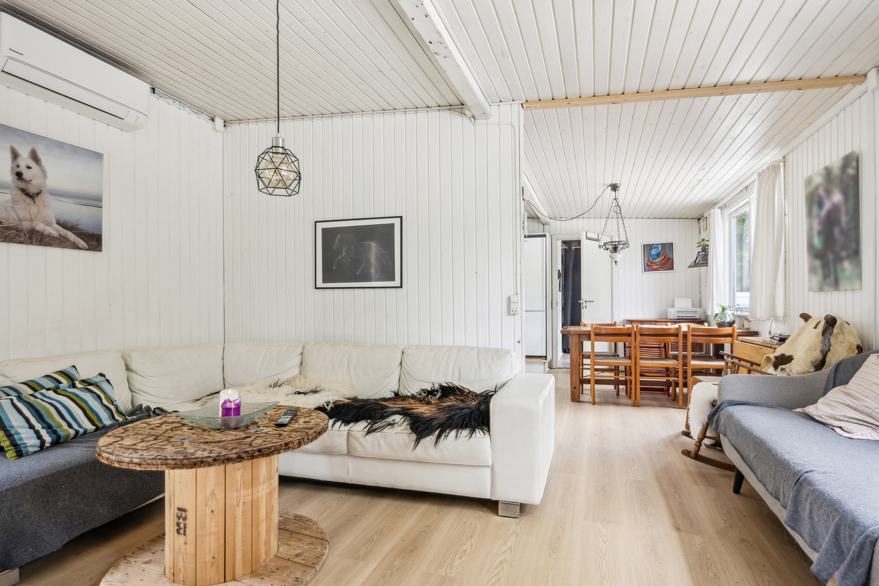 Miniaturebillede 2: stue. Billede af Ambjergvej 4, Brøndbj Hede, 9560 Hadsund