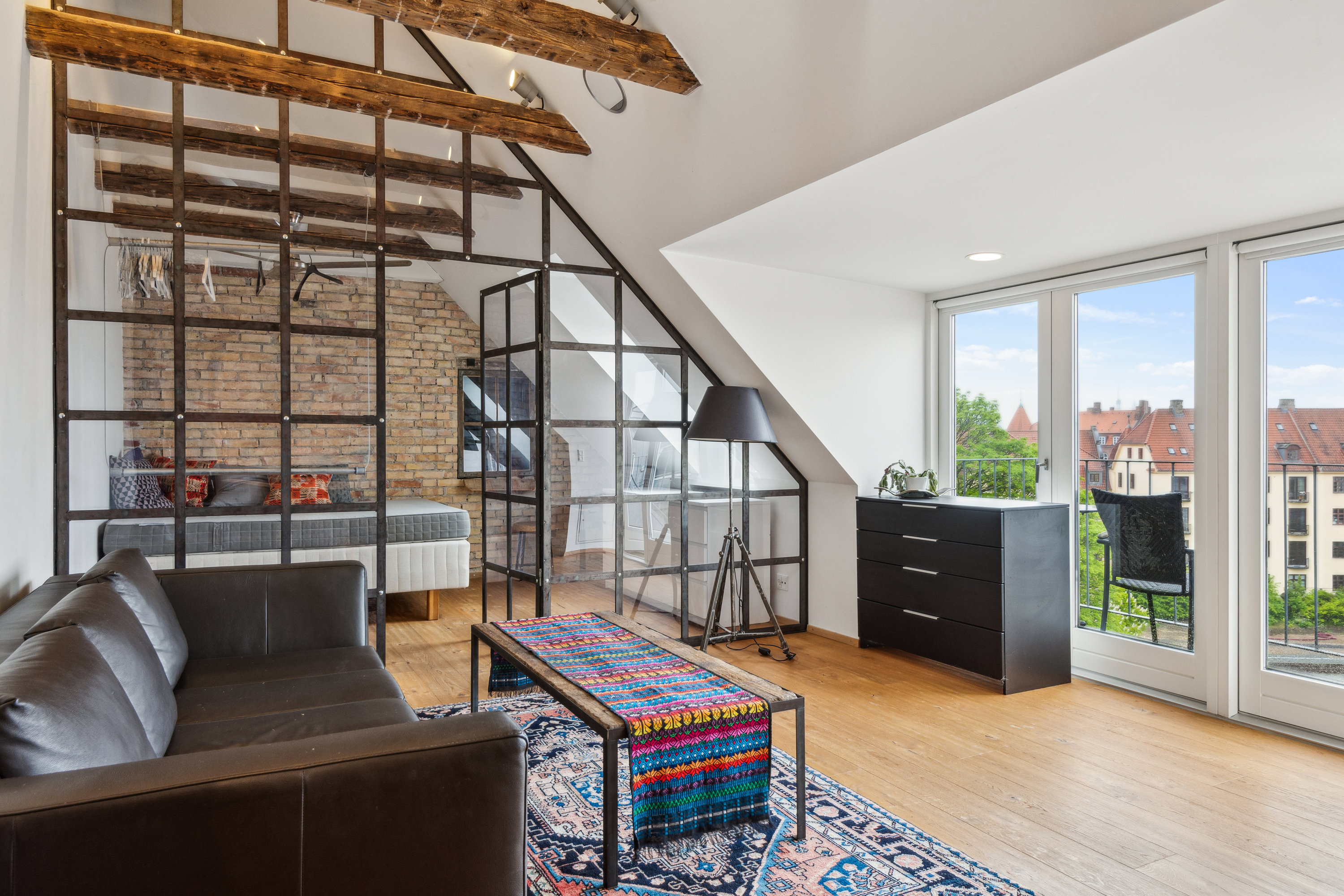 Fremhævet stue billede i fuldskærmstilstand. Billede af Vesterbro 22, 4., 9000 Aalborg