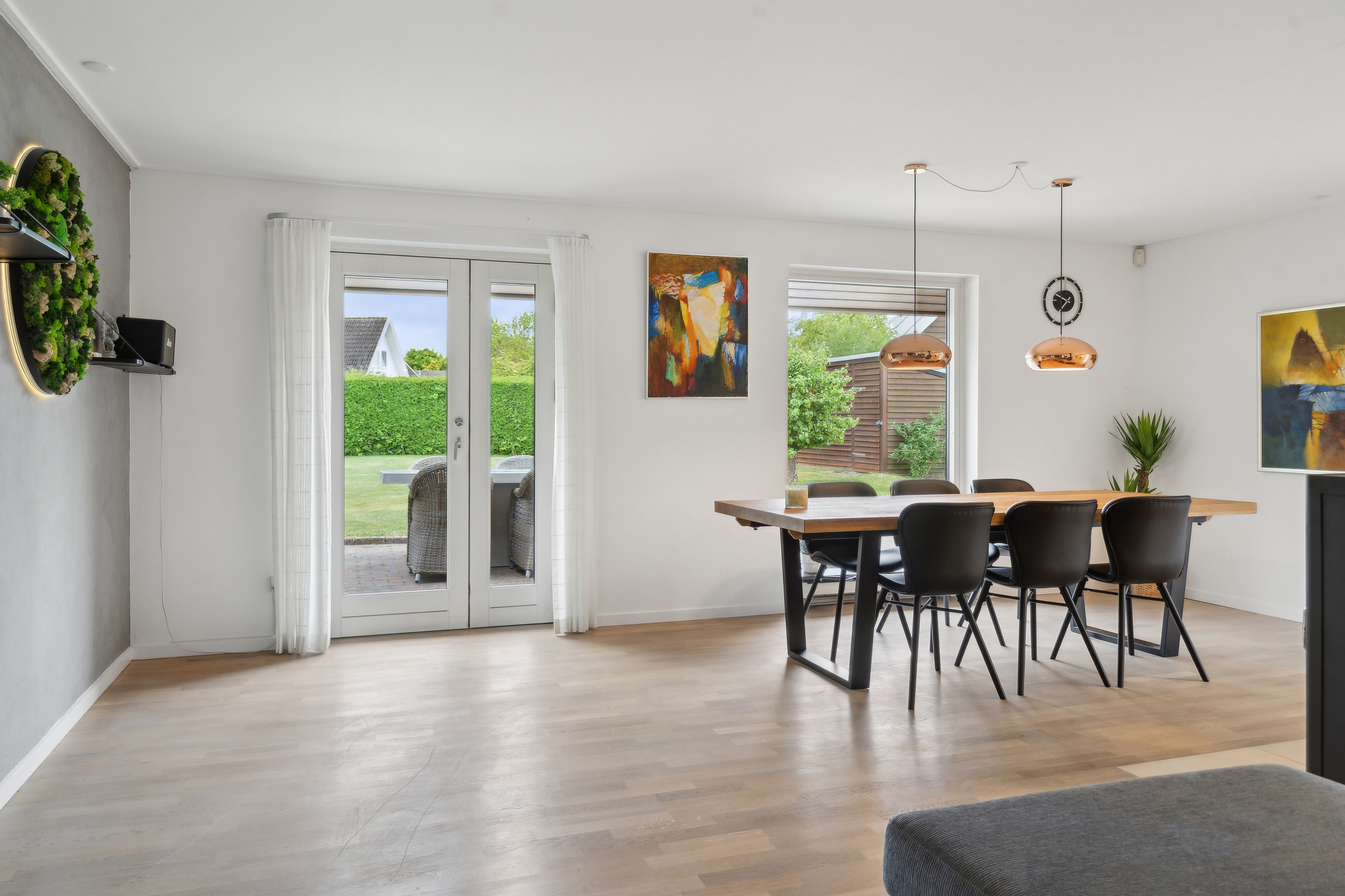 Fremhævet spisestue billede i fuldskærmstilstand. Billede af Væbnerhatten 114, Tornbjerg, 5220 Odense SØ