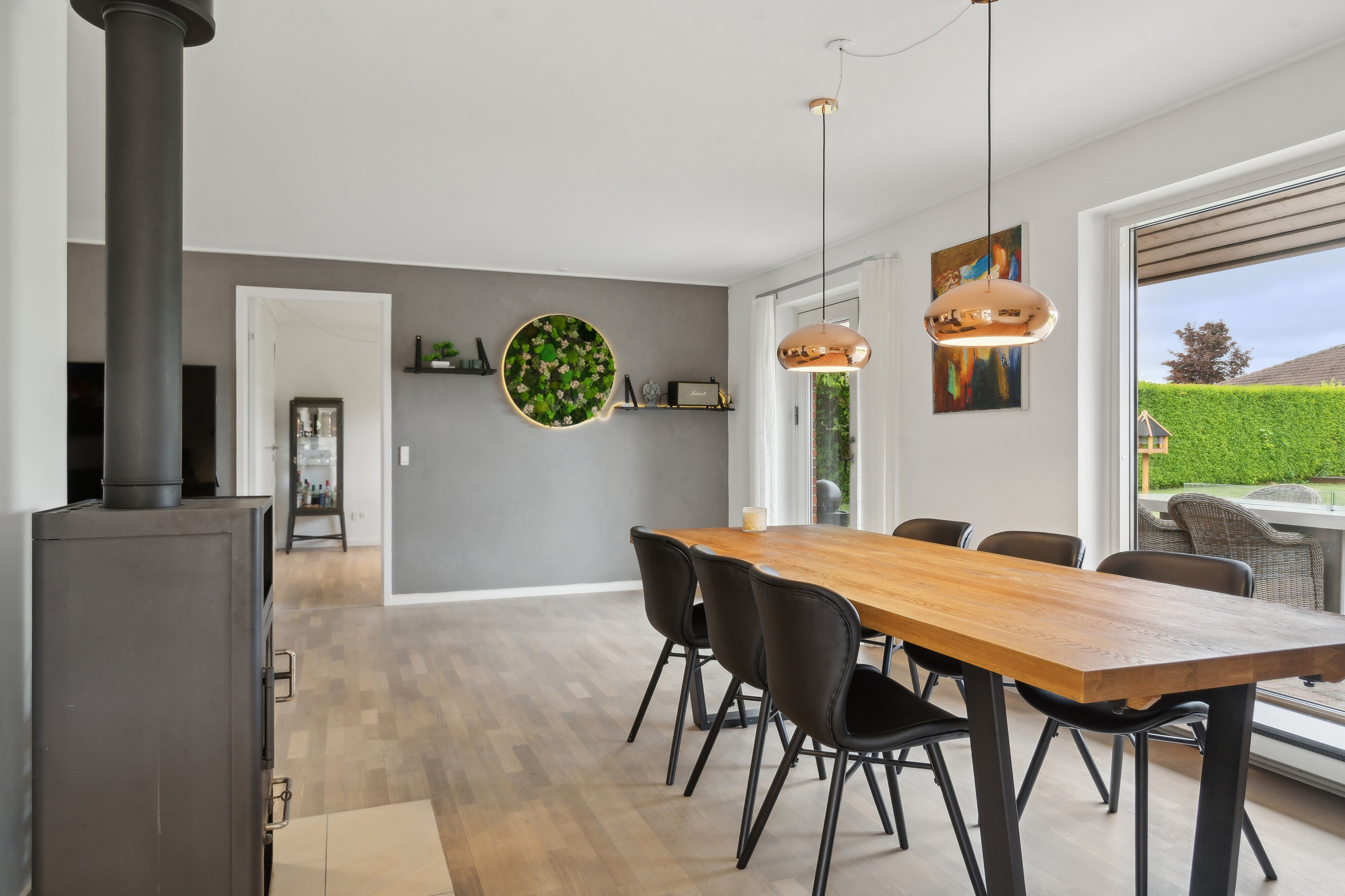 Fremhævet spisestue billede i fuldskærmstilstand. Billede af Væbnerhatten 114, Tornbjerg, 5220 Odense SØ