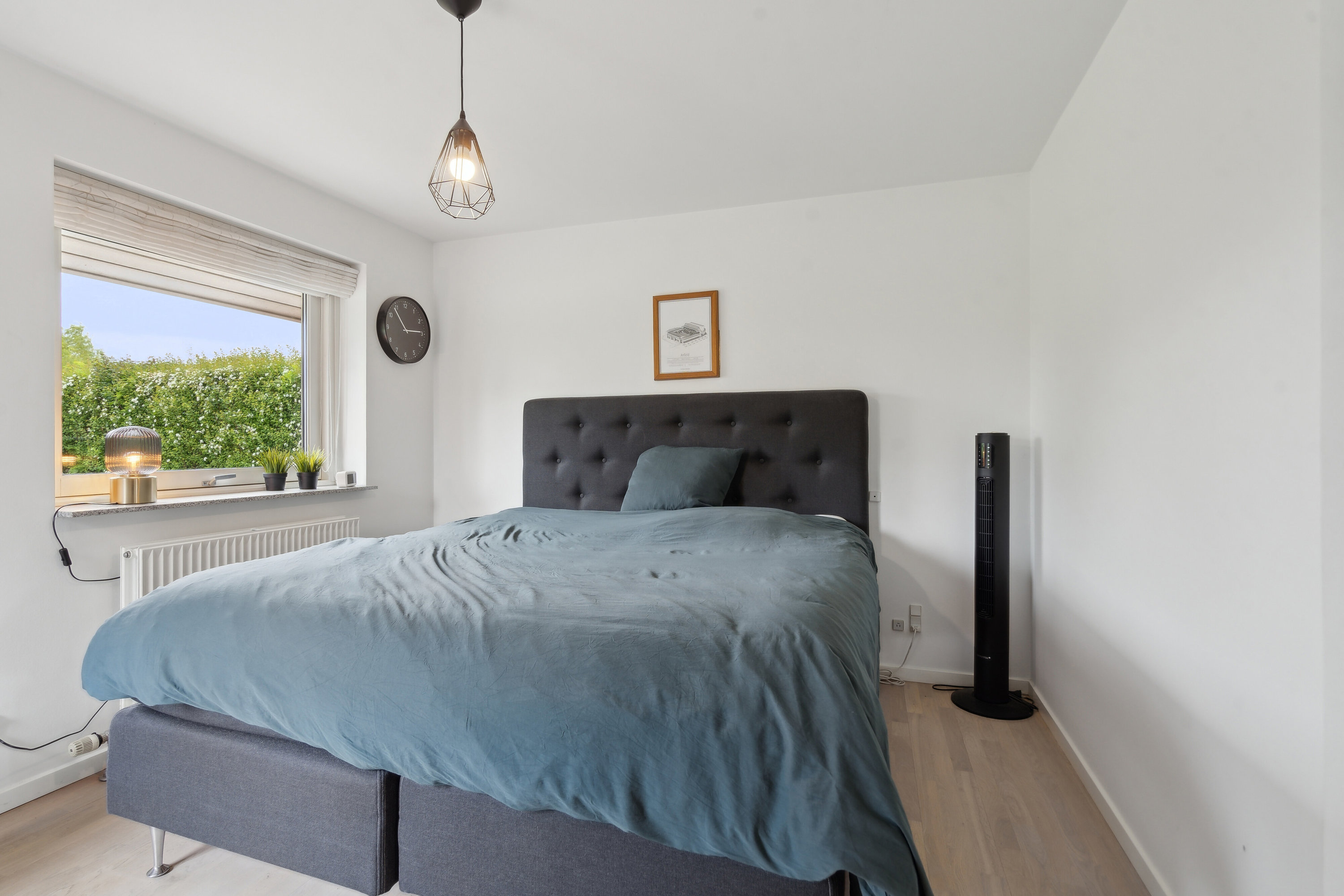 Fremhævet soveværelse billede i fuldskærmstilstand. Billede af Væbnerhatten 114, Tornbjerg, 5220 Odense SØ