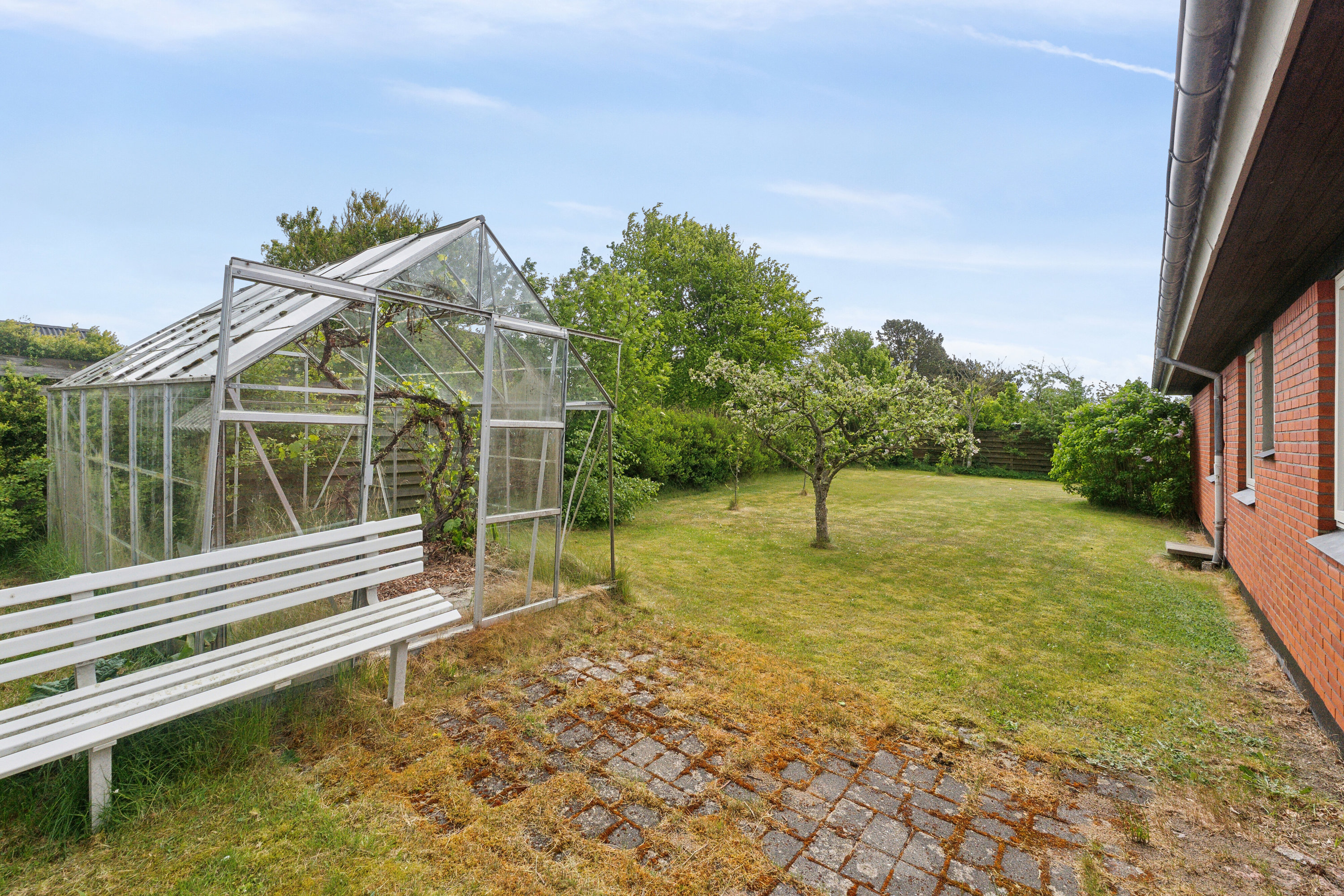 Fremhævet set fra haven billede i fuldskærmstilstand. Billede af Tannisbugtvej 70, Tversted, 9881 Bindslev