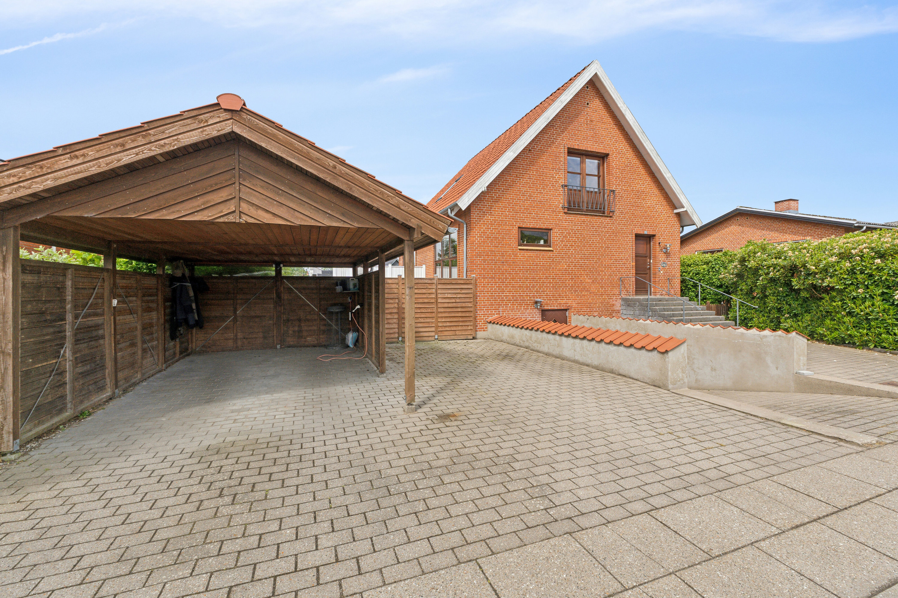 Fremhævet set fra vejen billede i fuldskærmstilstand. Billede af Fynsgade 19, 9870 Sindal