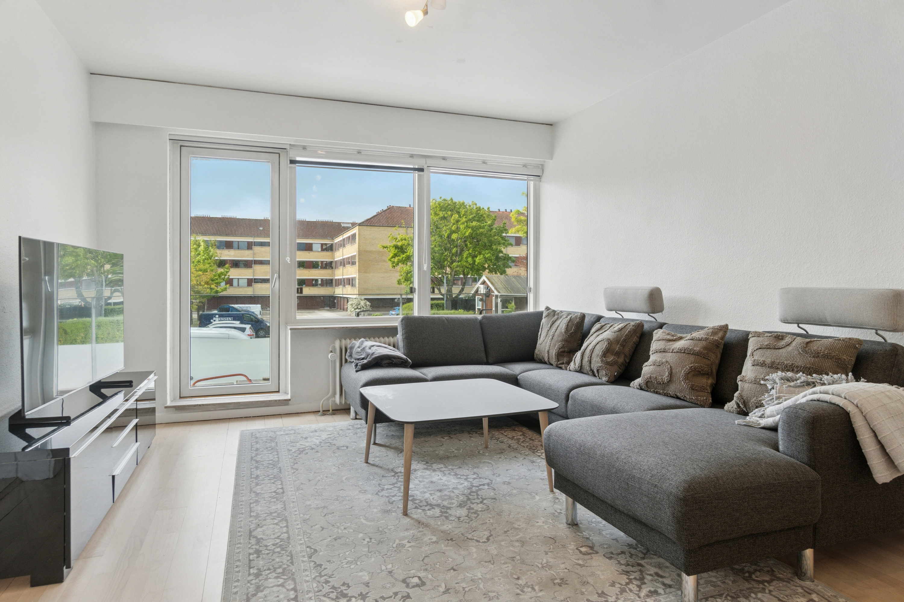 Miniaturebillede 1: stue. Billede af Rundhøj Allé 95, st.. tv., 8270 Højbjerg