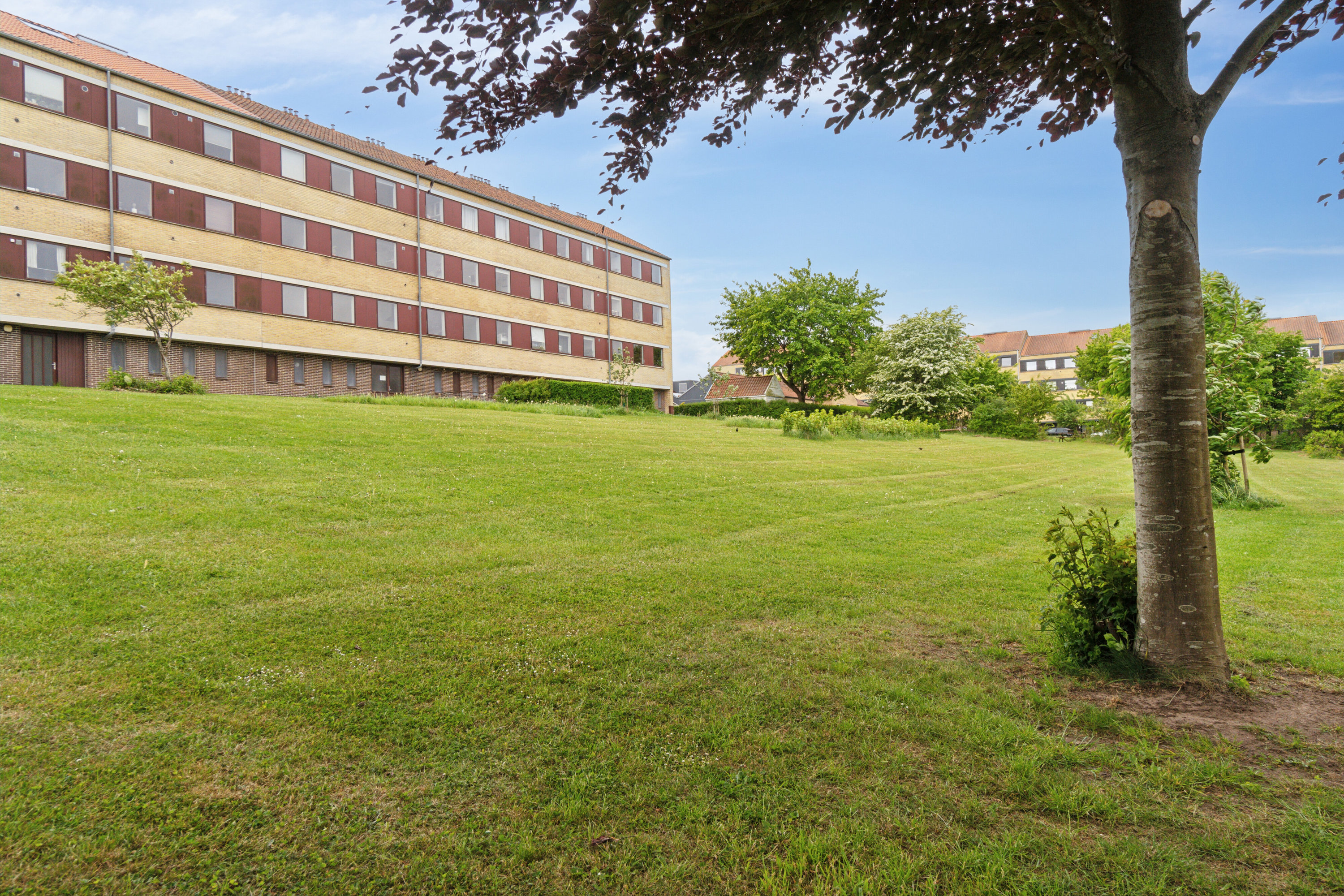 Fremhævet ejendommen billede i fuldskærmstilstand. Billede af Rundhøj Allé 95, st.. tv., 8270 Højbjerg