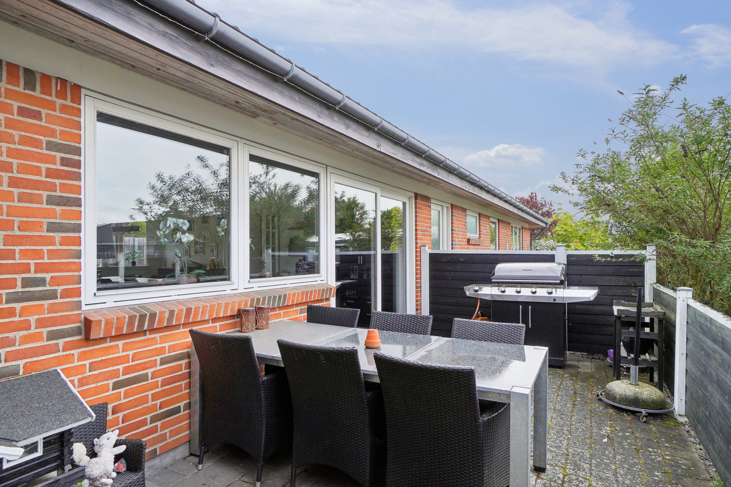 Fremhævet terrasse billede i fuldskærmstilstand. Billede af Brødemosevej 84B, Asserbo, 3300 Frederiksværk