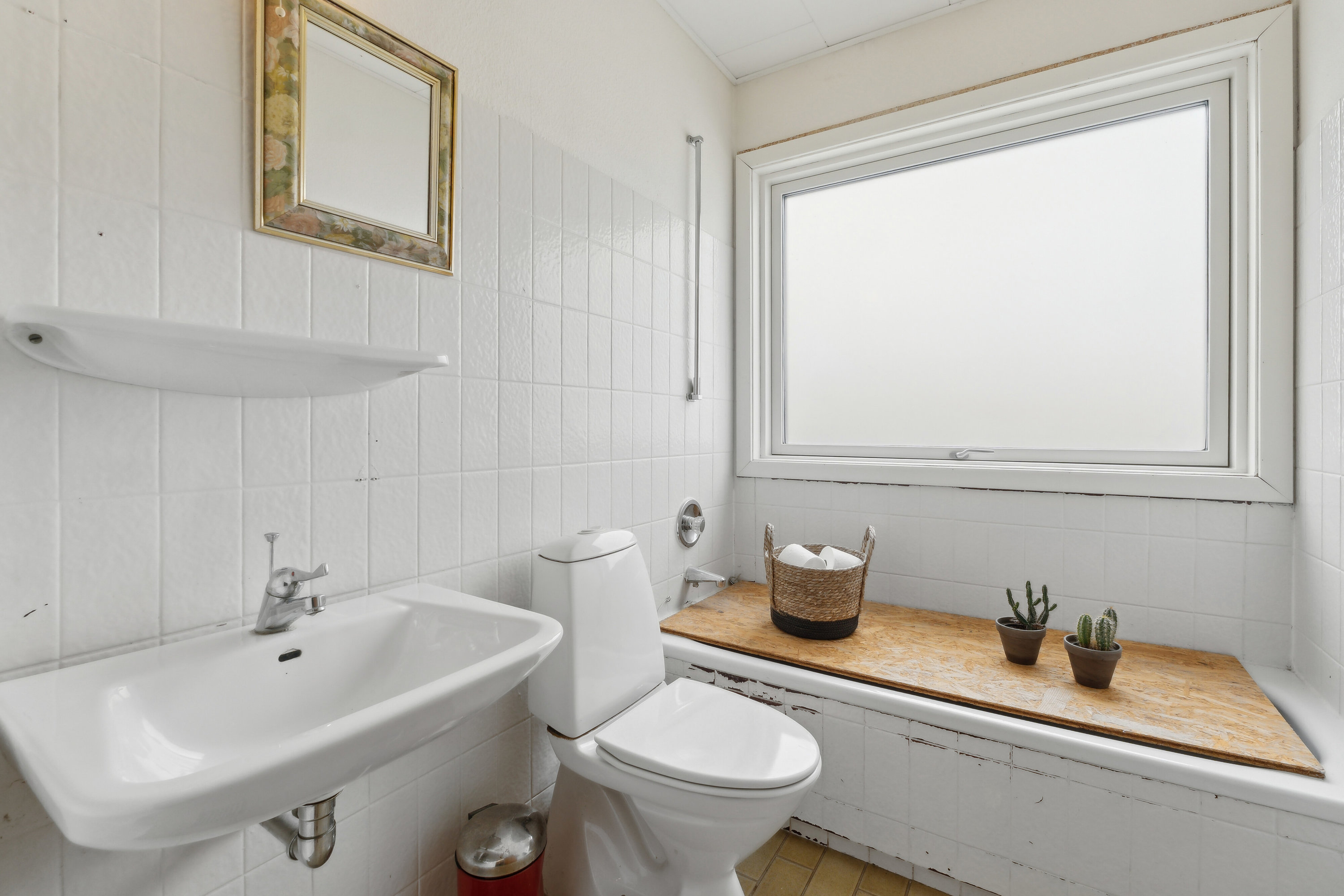 Fremhævet badeværelse billede i fuldskærmstilstand. Billede af Frejasvej 9, 9870 Sindal