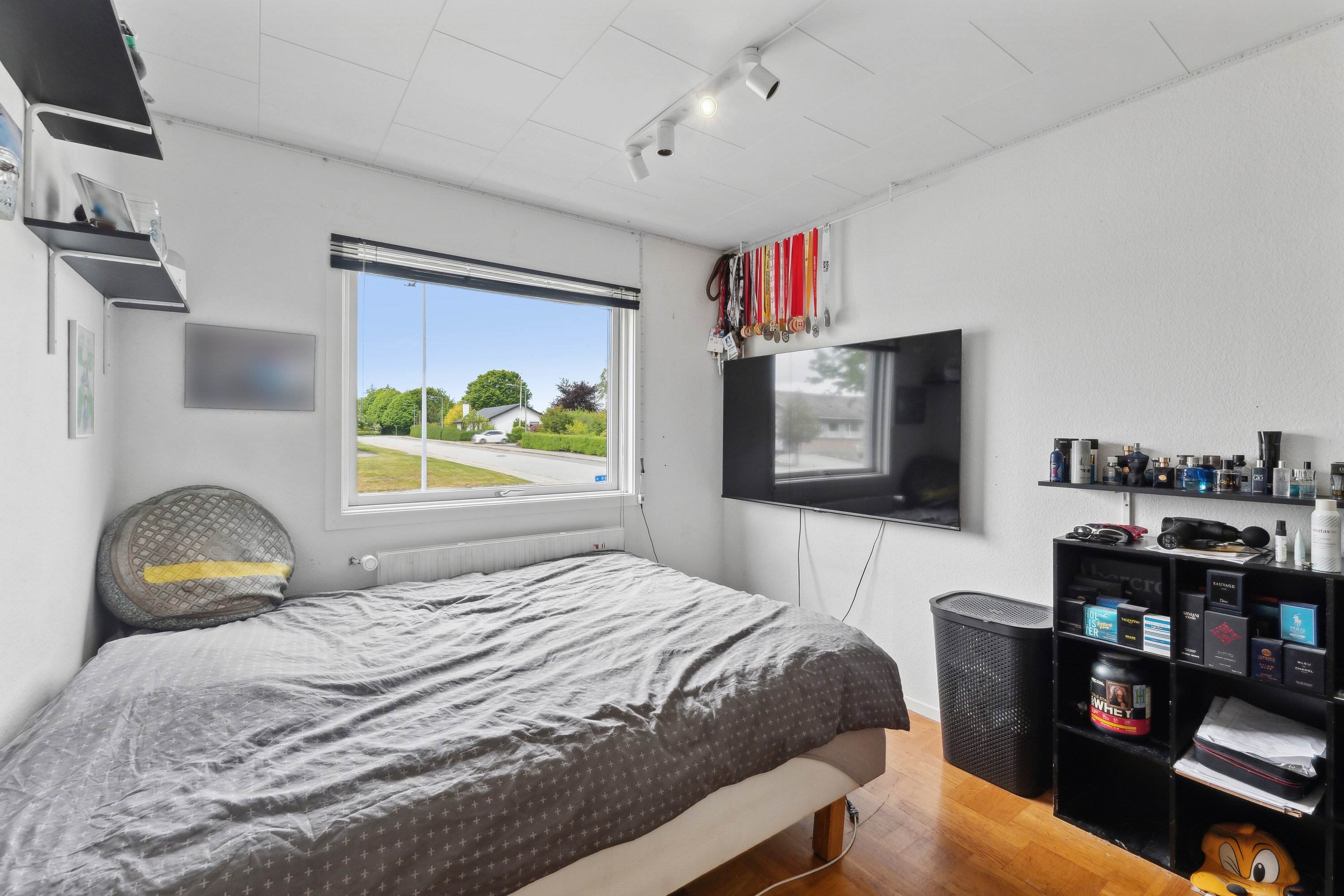 Fremhævet soveværelse billede i fuldskærmstilstand. Billede af Frejasvej 9, 9870 Sindal