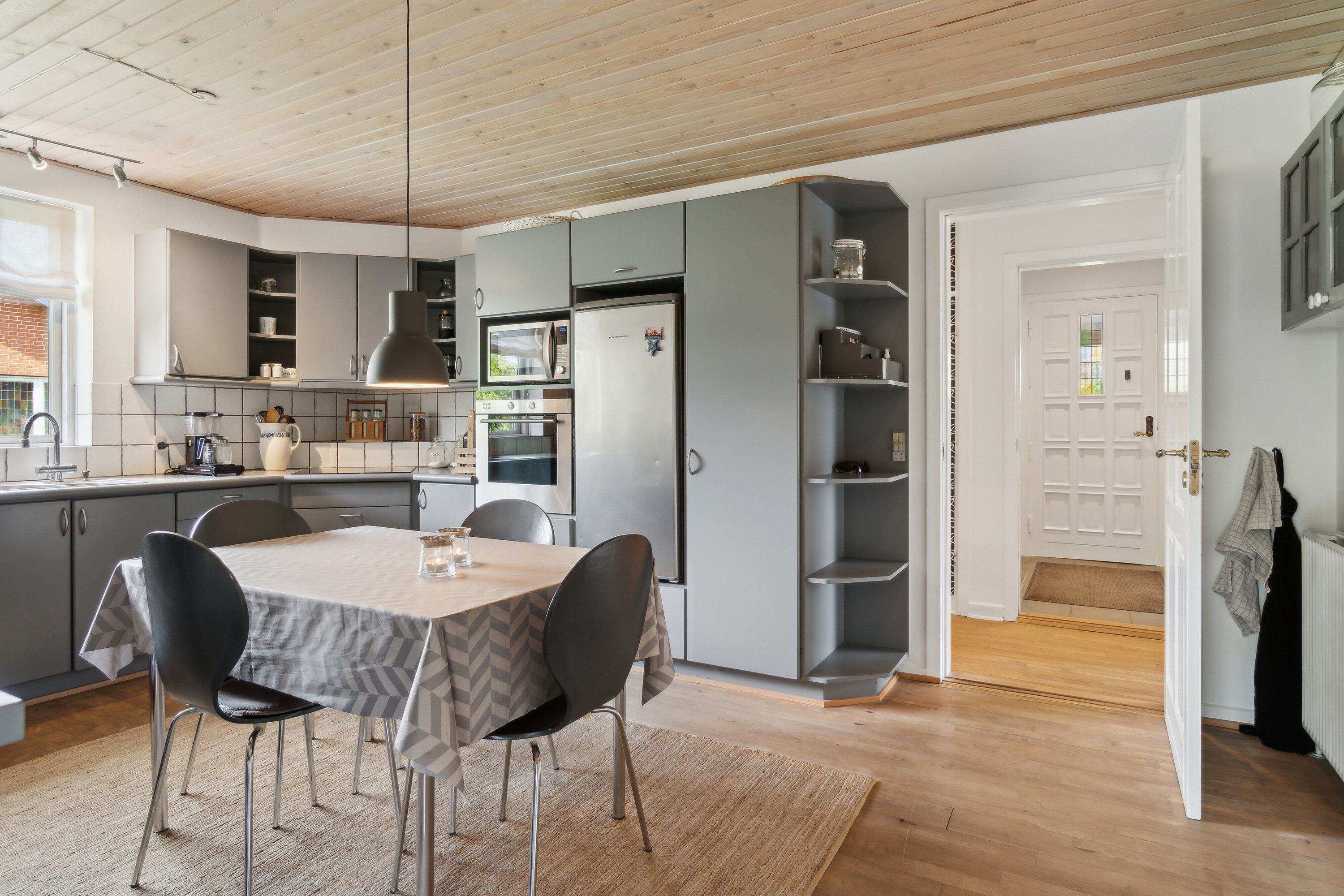 Fremhævet værelse billede i fuldskærmstilstand. Billede af Bøge Alle 7, 7430 Ikast