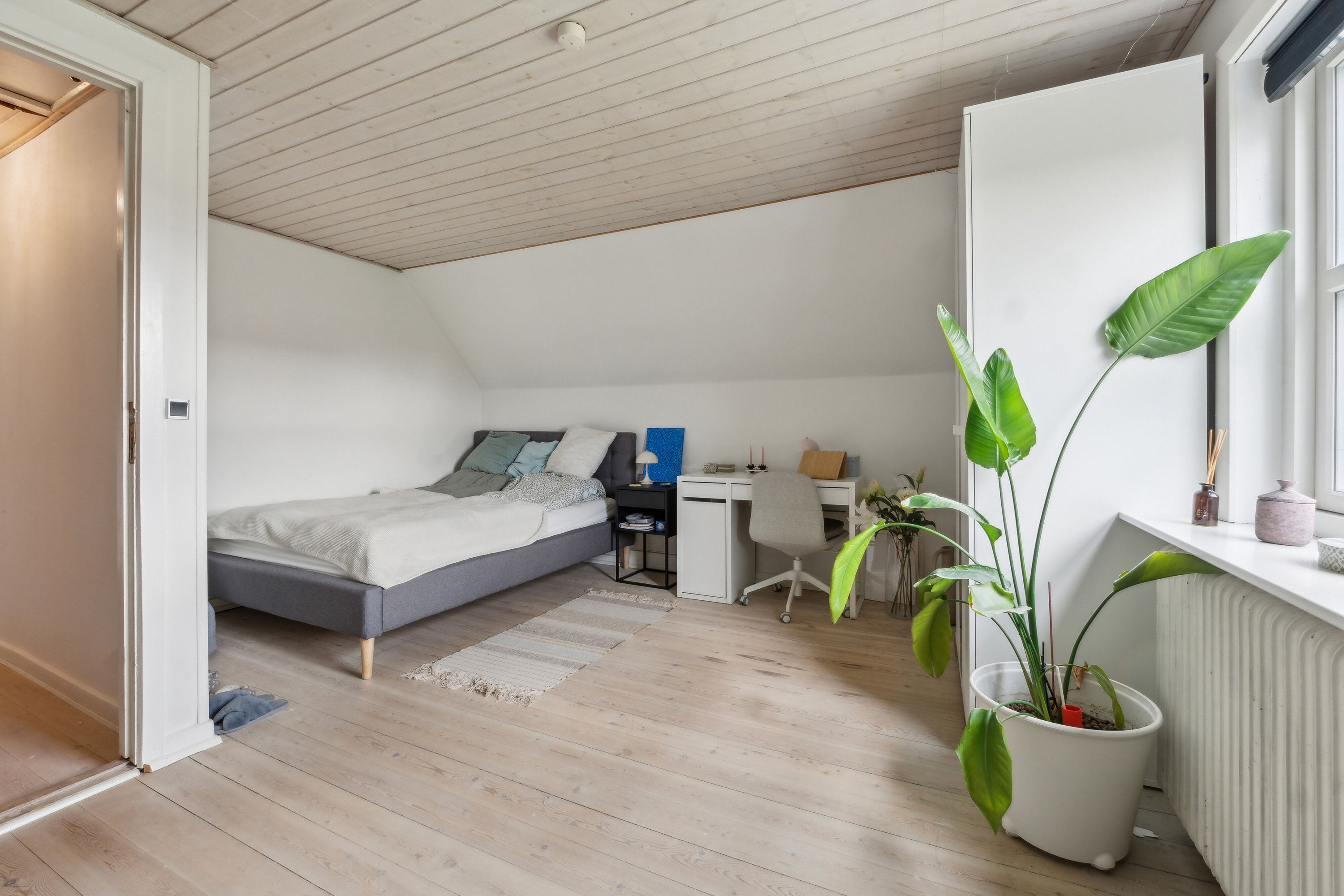 Fremhævet soveværelse billede i fuldskærmstilstand. Billede af Mølmarksvej 178, 5700 Svendborg