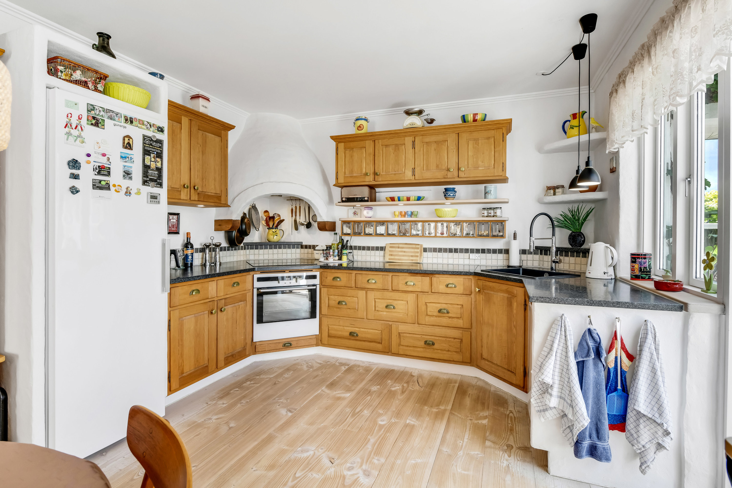 Fremhævet køkken billede i fuldskærmstilstand. Billede af Teglgaardsvej 8, 7200 Grindsted
