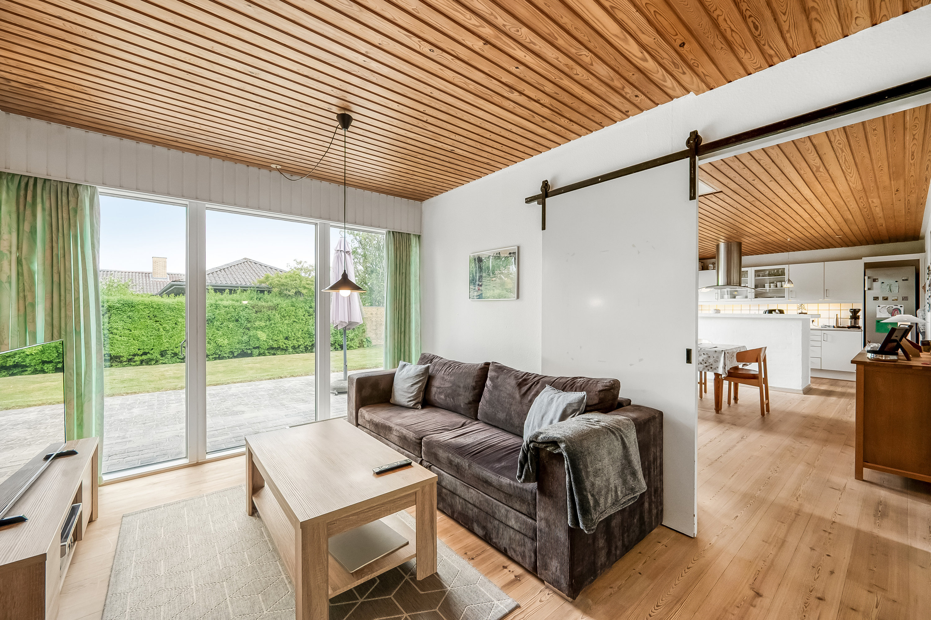 Fremhævet stue billede i fuldskærmstilstand. Billede af Tjørnevej 10, 6950 Ringkøbing