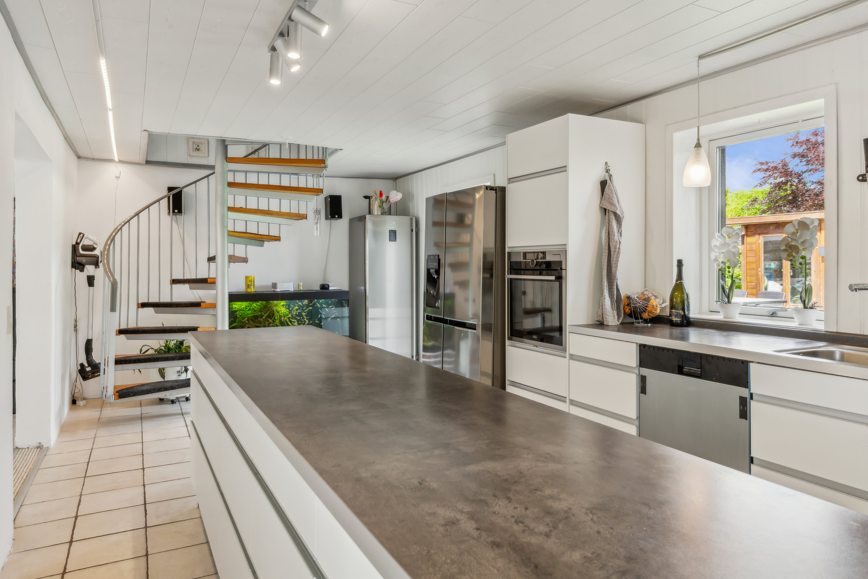 Fremhævet køkken billede i fuldskærmstilstand. Billede af Vinderupvej 1, Nørre Tranders , 9220 Aalborg Øst