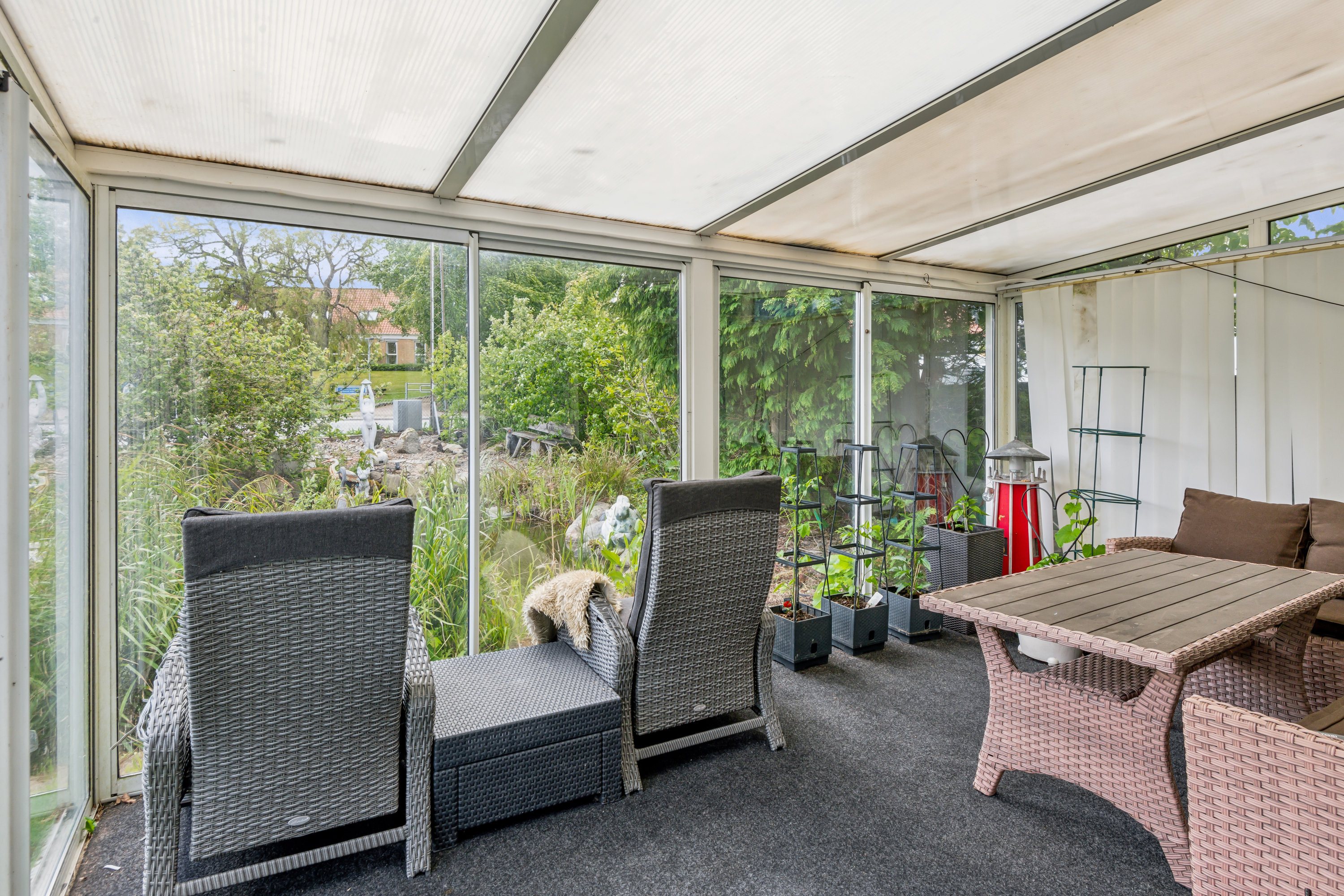 Fremhævet terrasse billede i fuldskærmstilstand. Billede af Vinderupvej 1, Nørre Tranders , 9220 Aalborg Øst