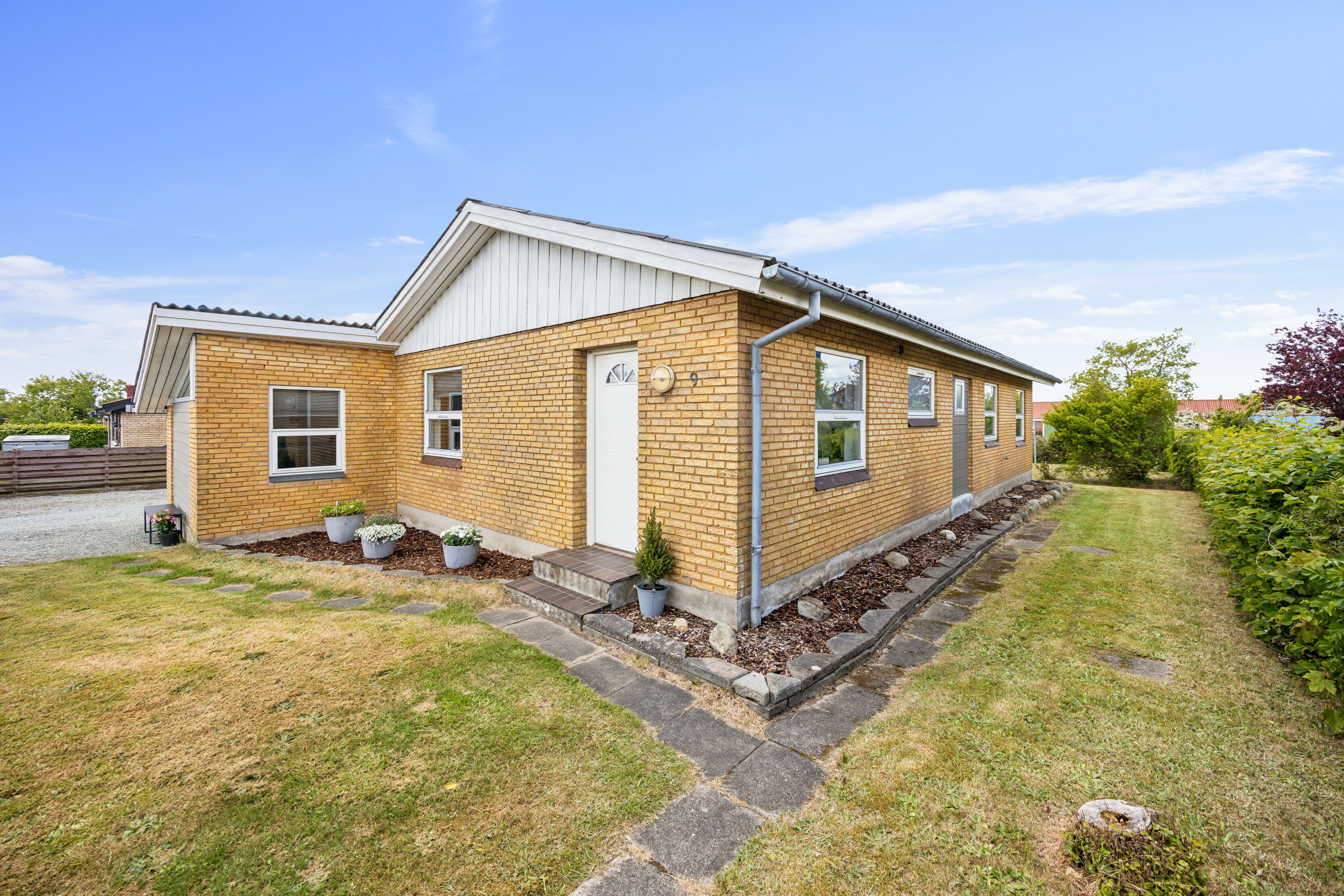 Fremhævet ejendom 1 billede i fuldskærmstilstand. Billede af Bakkelyvej 9, 9380 Vestbjerg