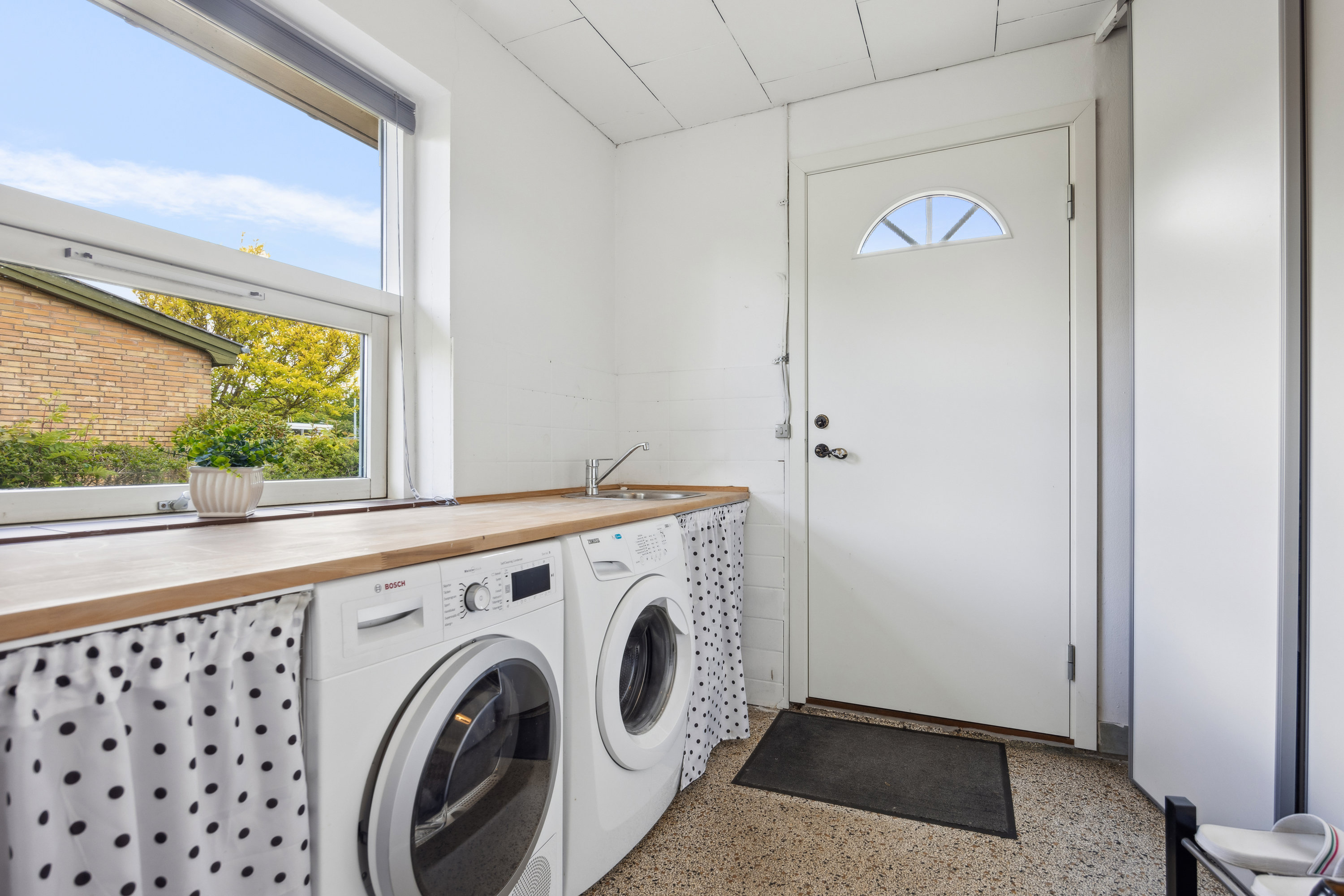 Fremhævet bryggers billede i fuldskærmstilstand. Billede af Bakkelyvej 9, 9380 Vestbjerg