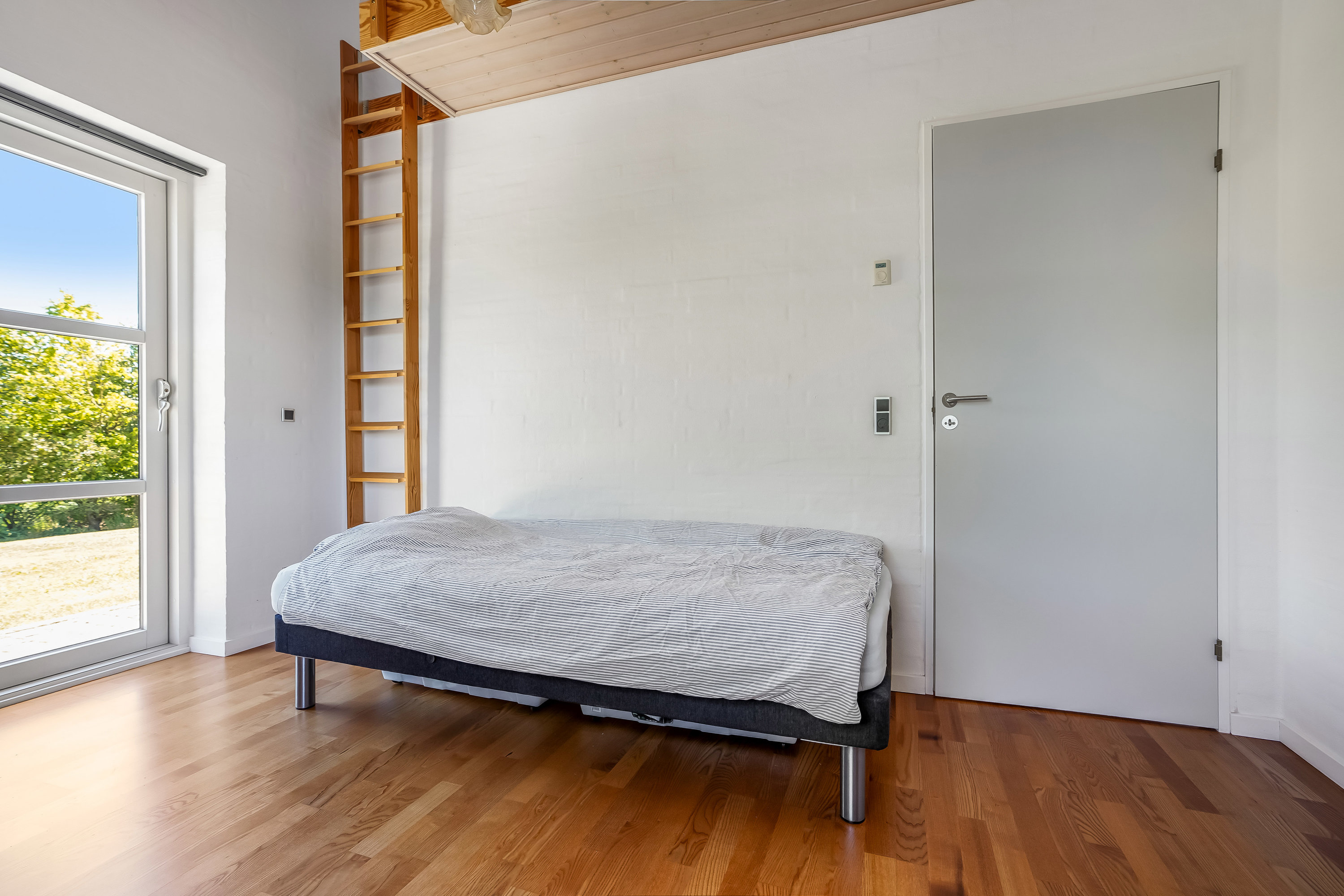 Fremhævet værelse billede i fuldskærmstilstand. Billede af Kærvejen 47, 7171 Uldum