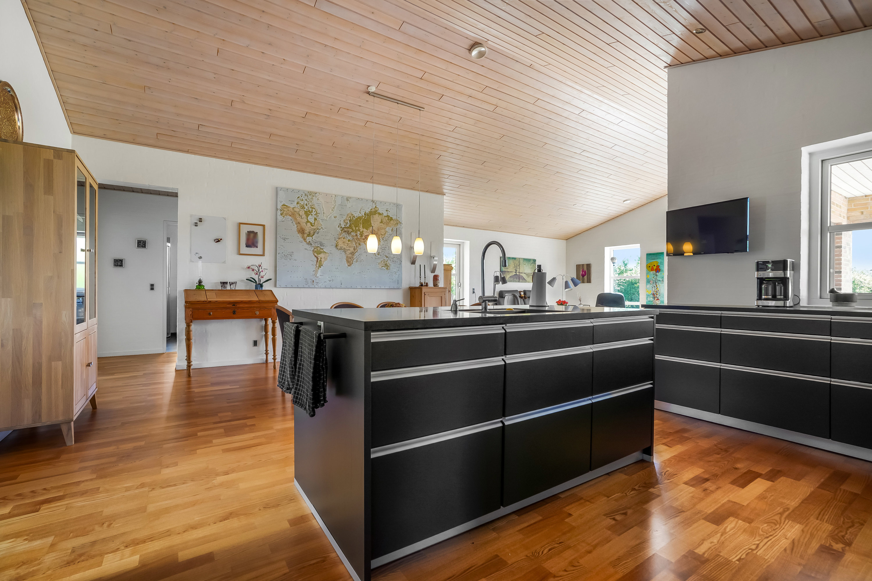 Fremhævet køkken billede i fuldskærmstilstand. Billede af Kærvejen 47, 7171 Uldum