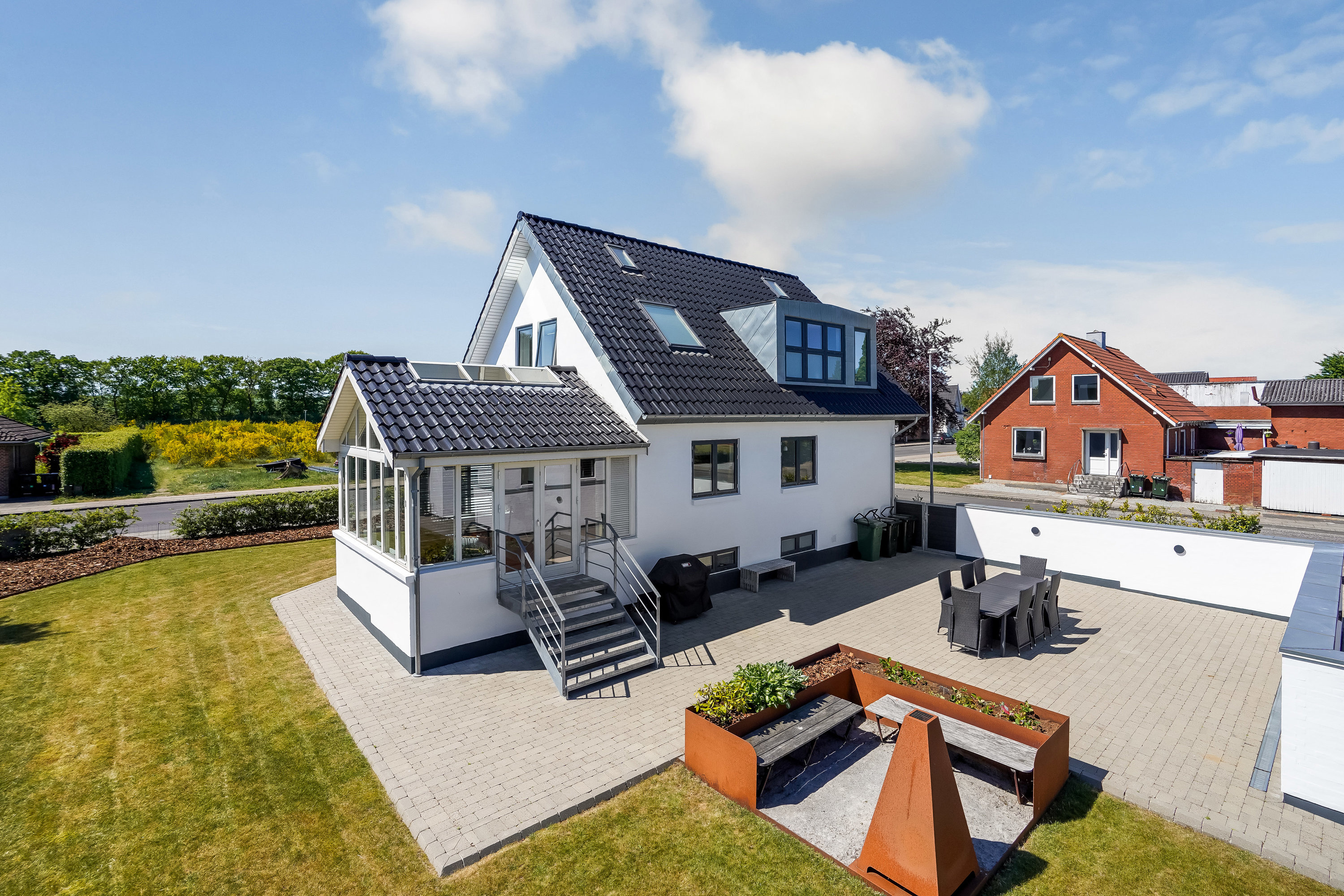 Fremhævet terrasse billede i fuldskærmstilstand. Billede af Sønderbrogade 17, 7160 Tørring