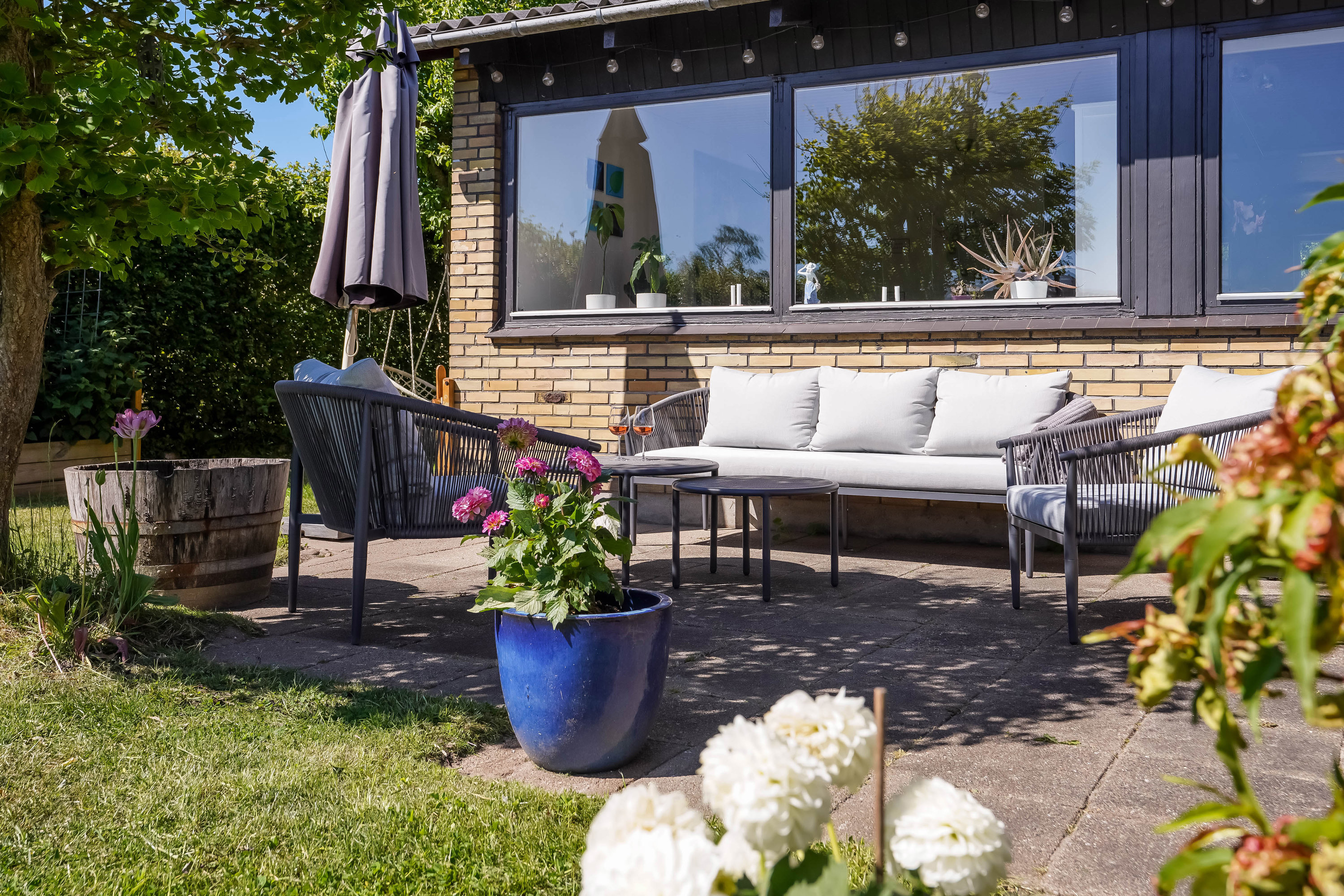 Fremhævet terrasse billede i fuldskærmstilstand. Billede af Warthoesvej 25, 8740 Brædstrup