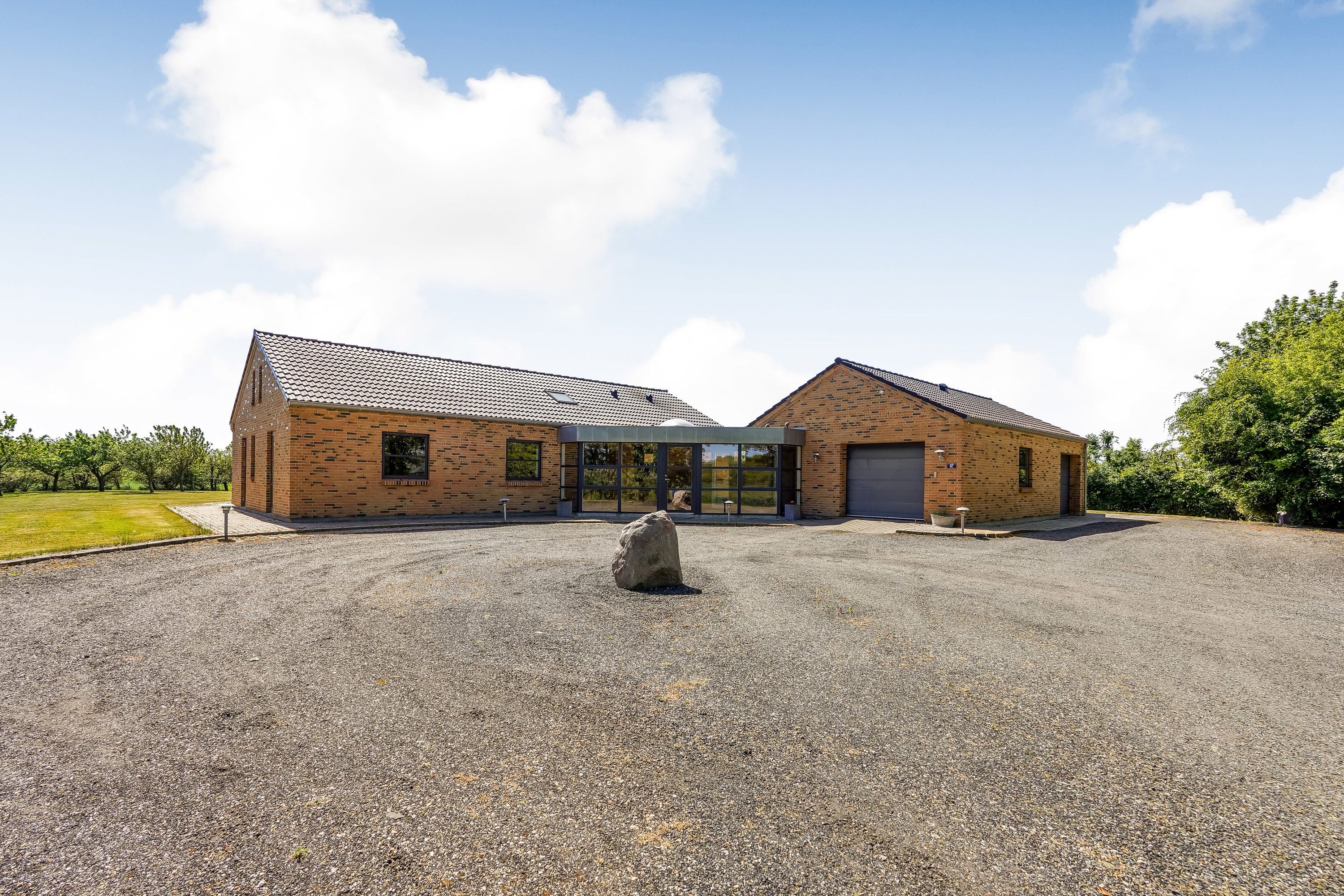 Fremhævet ejendommen billede i fuldskærmstilstand. Billede af Kærvejen 47, 7171 Uldum