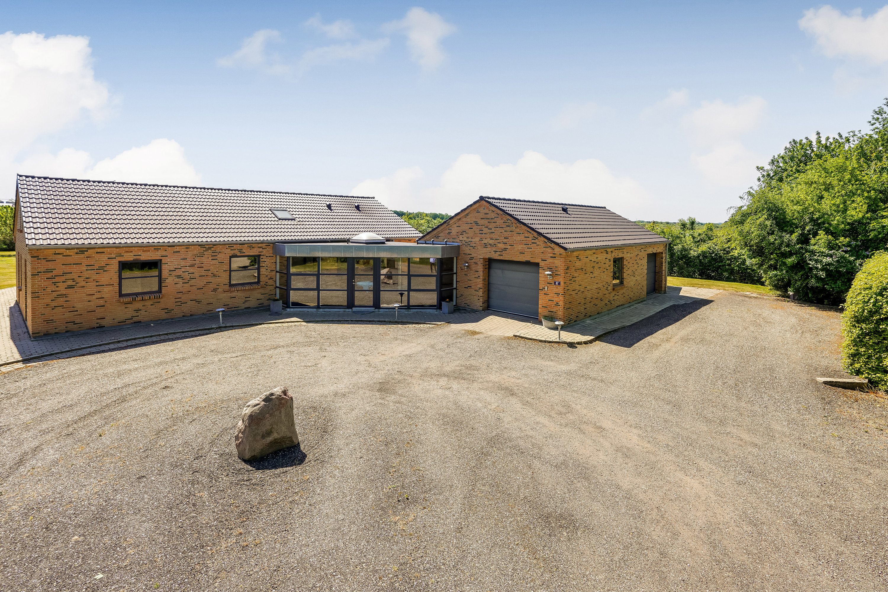 Fremhævet ejendommen billede i fuldskærmstilstand. Billede af Kærvejen 47, 7171 Uldum