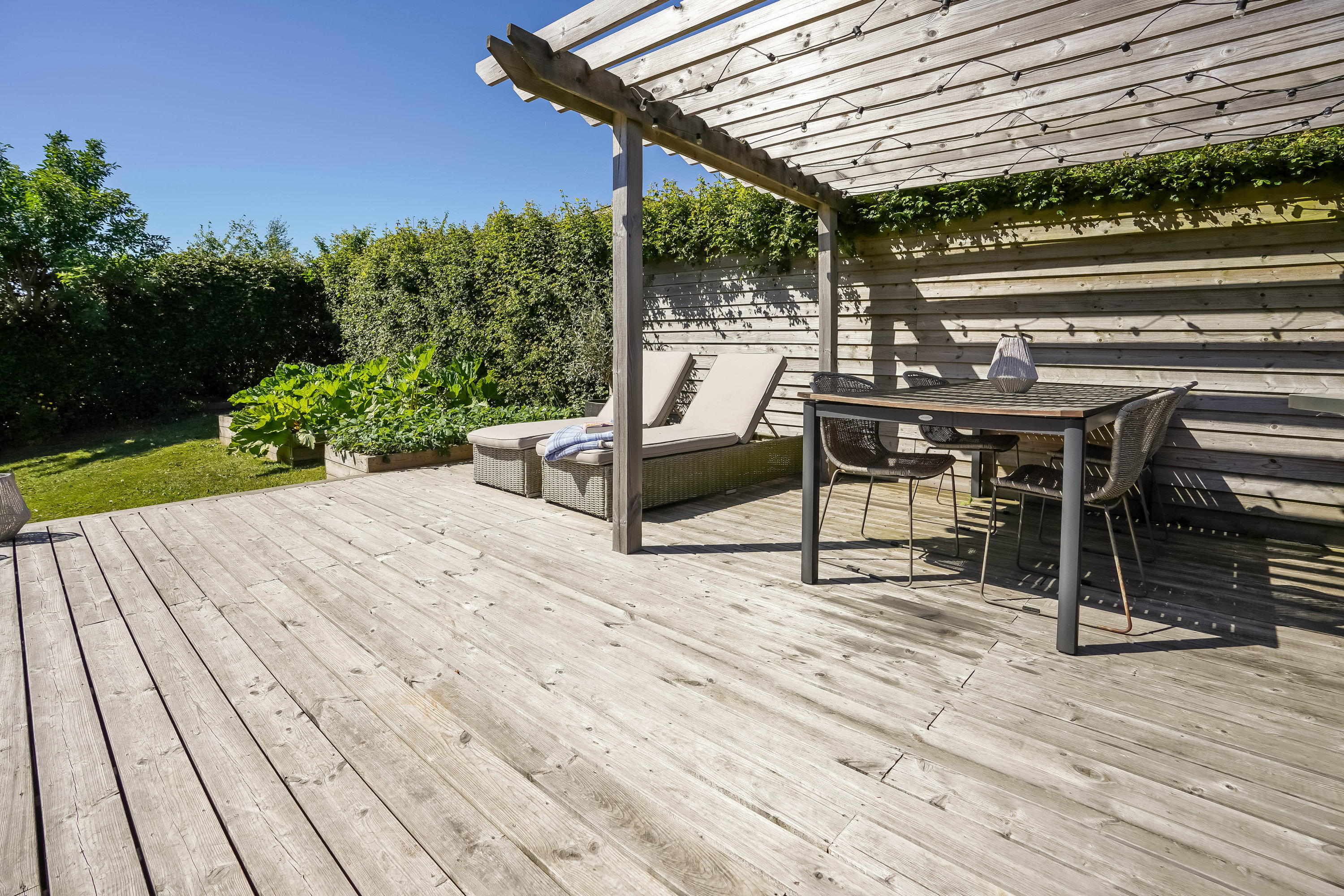 Fremhævet terrasse billede i fuldskærmstilstand. Billede af Warthoesvej 25, 8740 Brædstrup