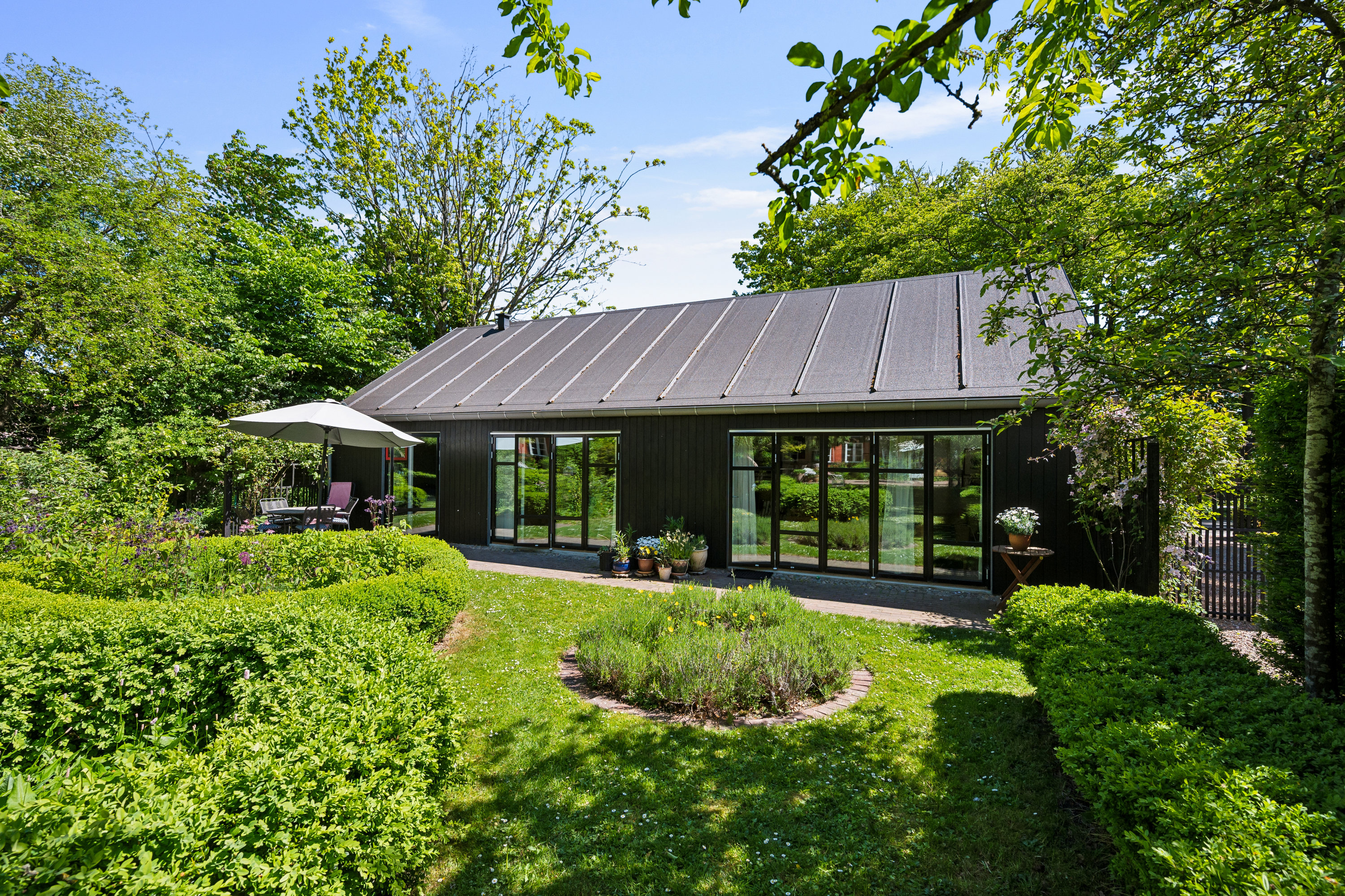 Fremhævet ejendom 1 billede i fuldskærmstilstand. Billede af Østre Skovvej 23, 8240 Risskov