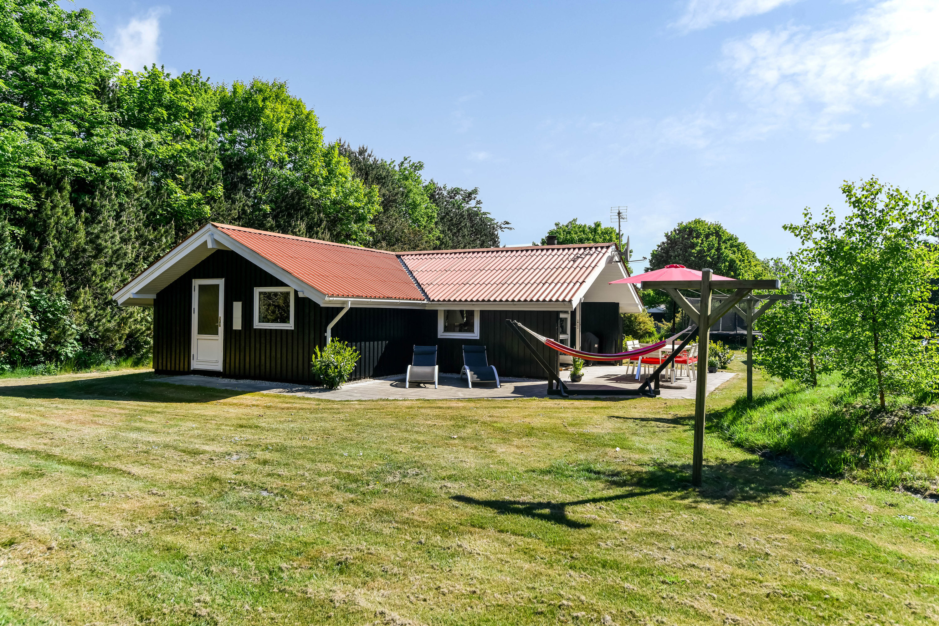 Miniaturebillede 2: ejendommen. Billede af Blomstervangen 80, Jegum, 6840 Oksbøl