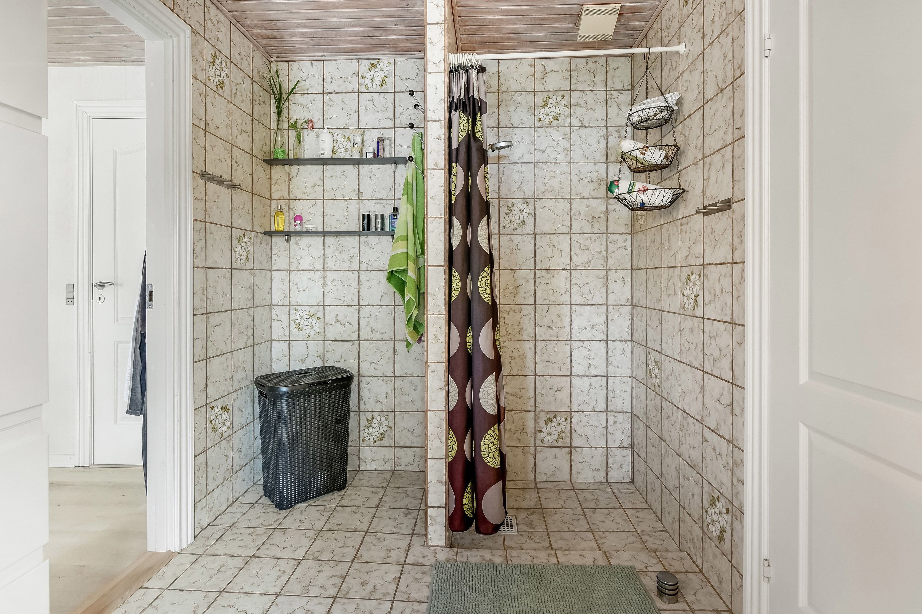 Fremhævet badeværelse billede i fuldskærmstilstand. Billede af Gudenåvænget 14, 6710 Esbjerg V