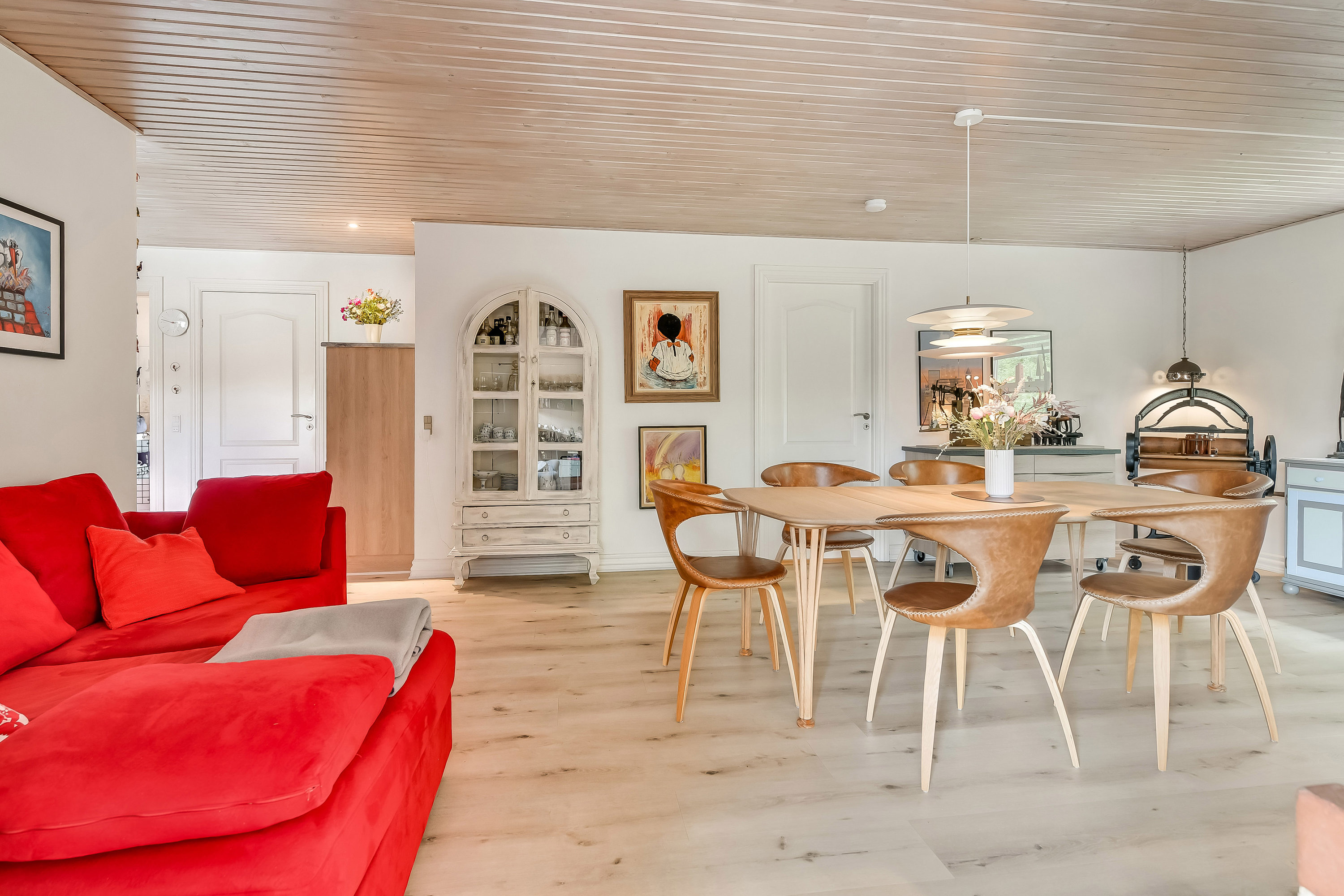 Fremhævet stue billede i fuldskærmstilstand. Billede af Gudenåvænget 14, 6710 Esbjerg V