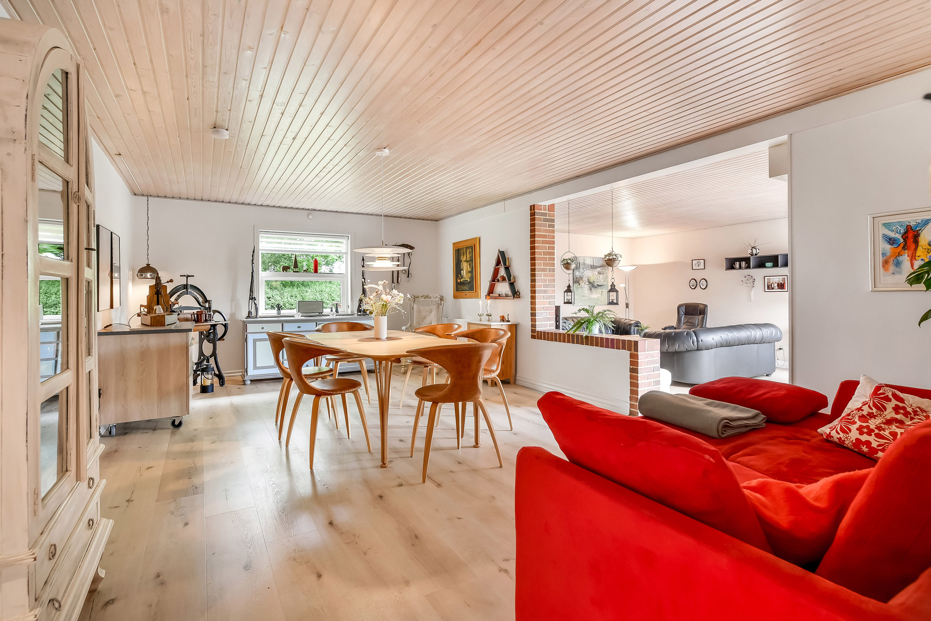 Fremhævet stue billede i fuldskærmstilstand. Billede af Gudenåvænget 14, 6710 Esbjerg V