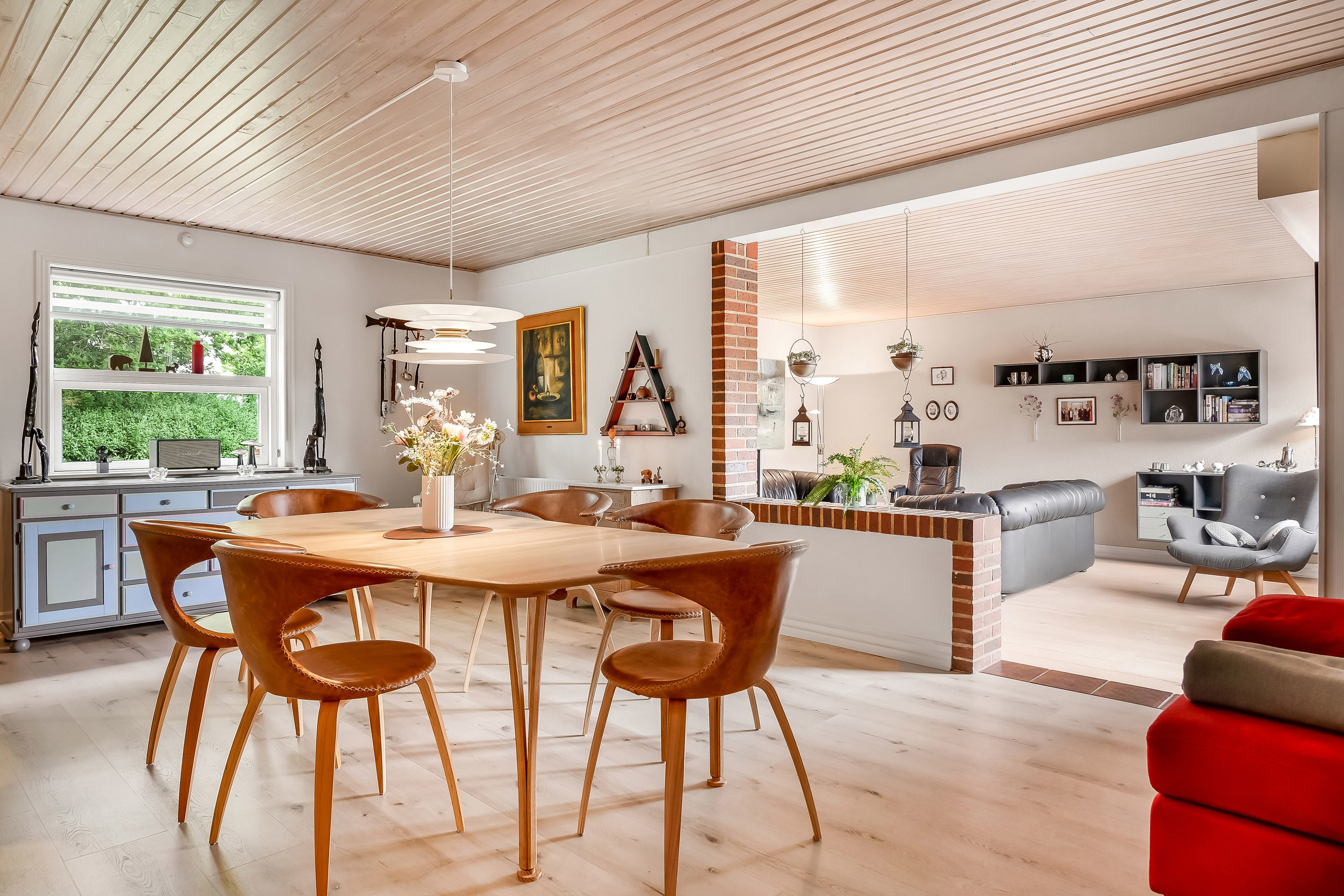 Fremhævet stue billede i fuldskærmstilstand. Billede af Gudenåvænget 14, 6710 Esbjerg V