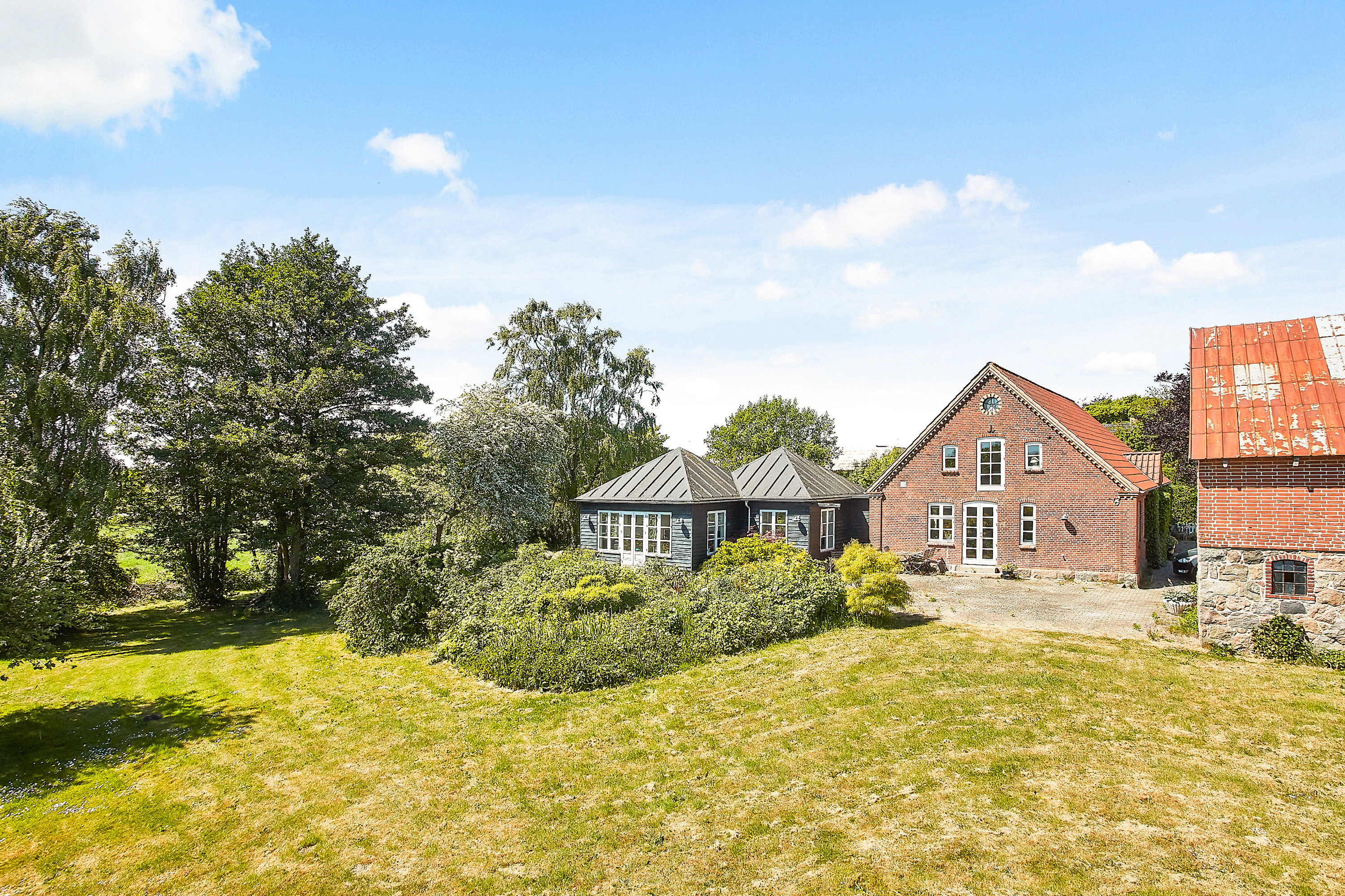 Fremhævet  billede i fuldskærmstilstand. Billede af Gludvej 26, Sønderby, 7130 Juelsminde