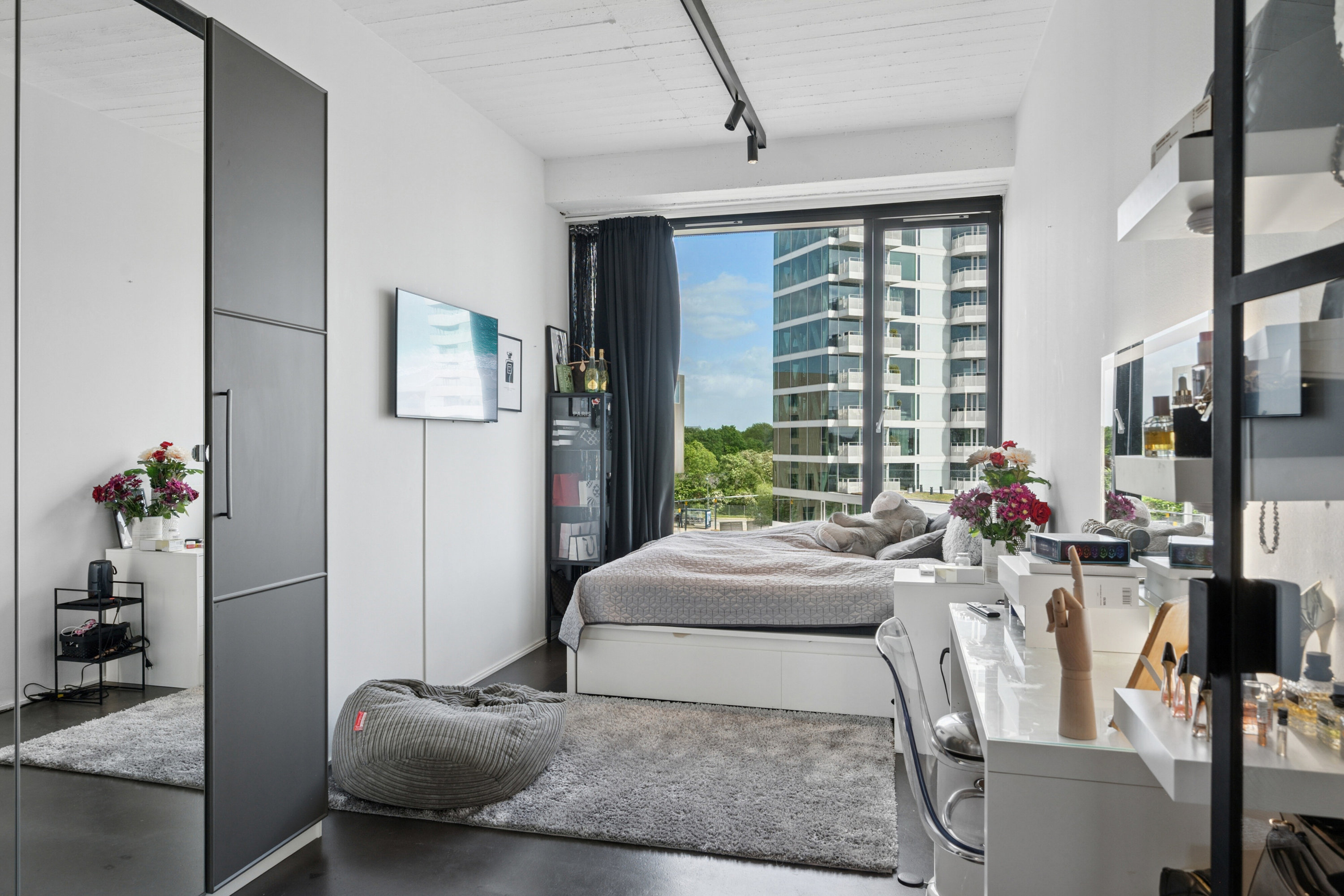 Fremhævet soveværelse billede i fuldskærmstilstand. Billede af Islands Brygge 83A, 3. th., 2300 København S