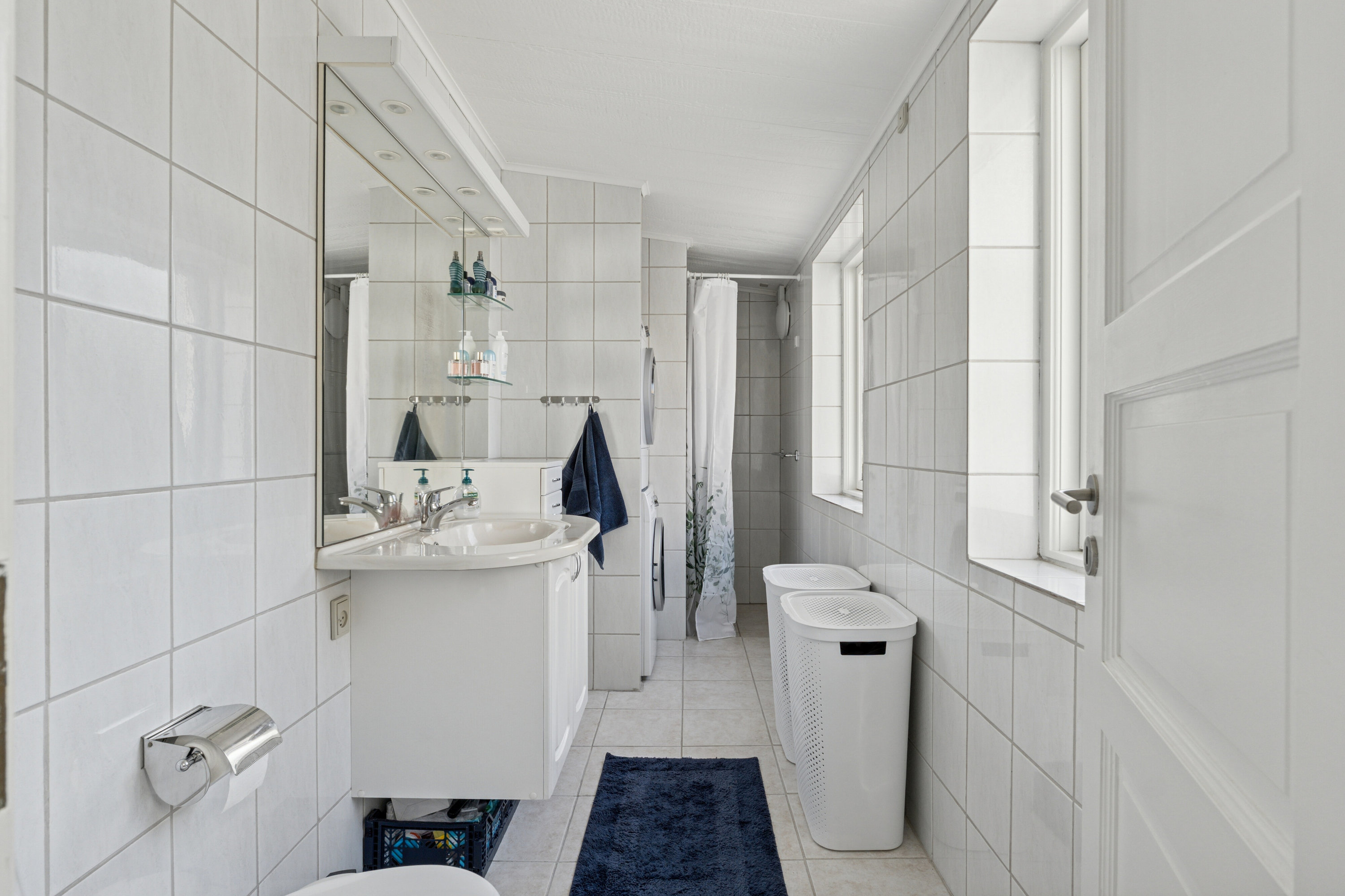 Fremhævet badeværelse billede i fuldskærmstilstand. Billede af Rosengade 11, 3770 Allinge